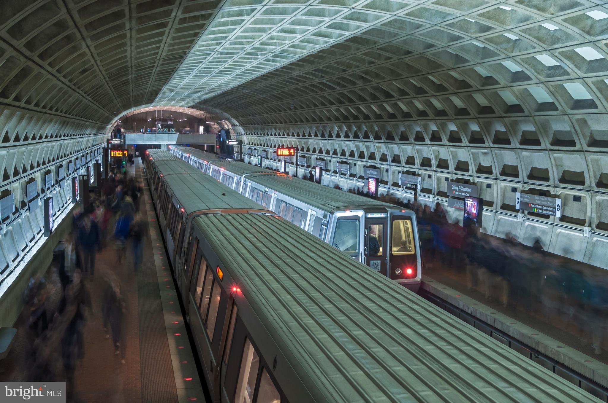 2000 CLARENDON BOULEVARD 504