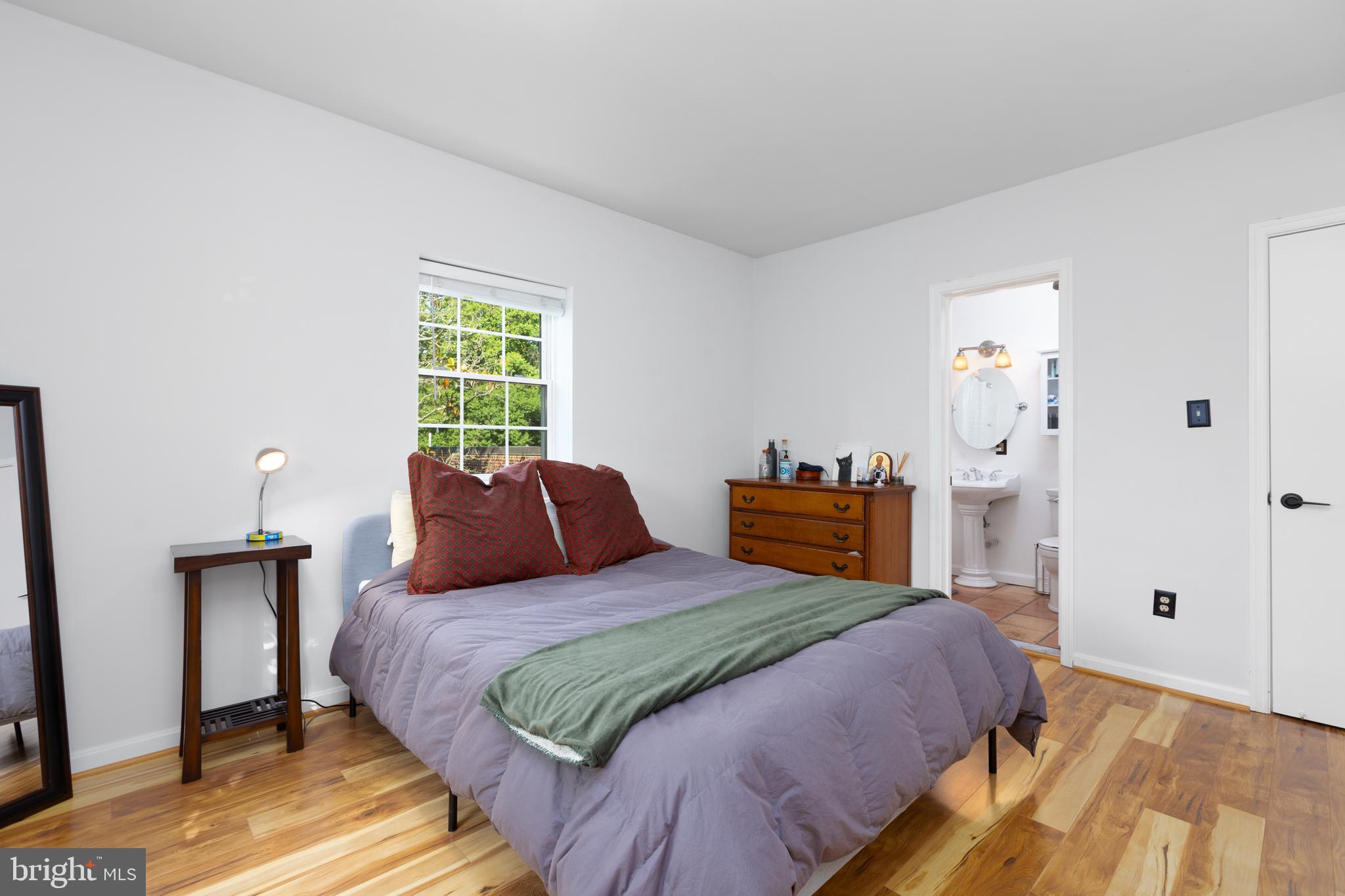 1900 KEY BOULEVARD 464