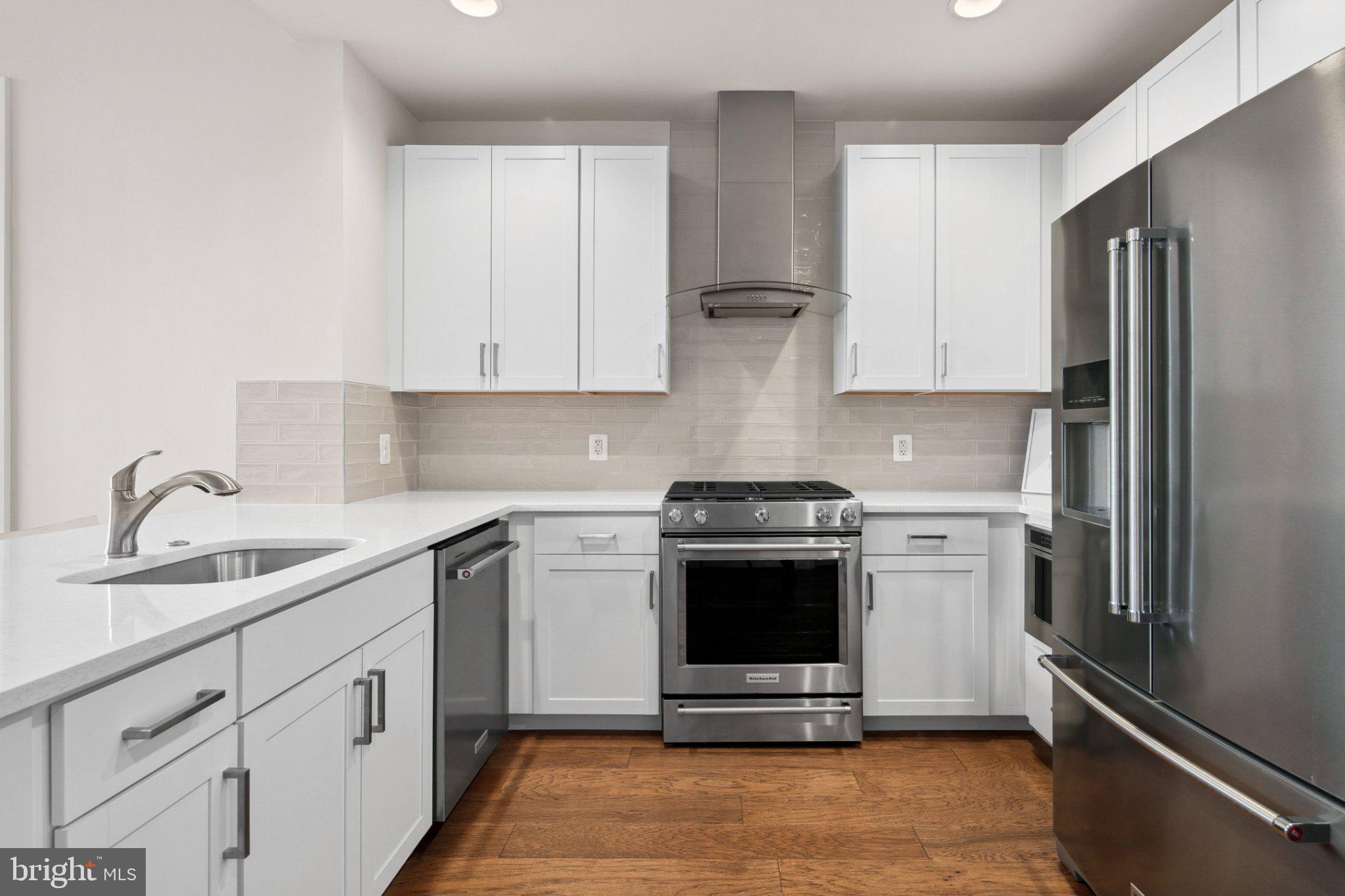 2000 CLARENDON BOULEVARD 504-A