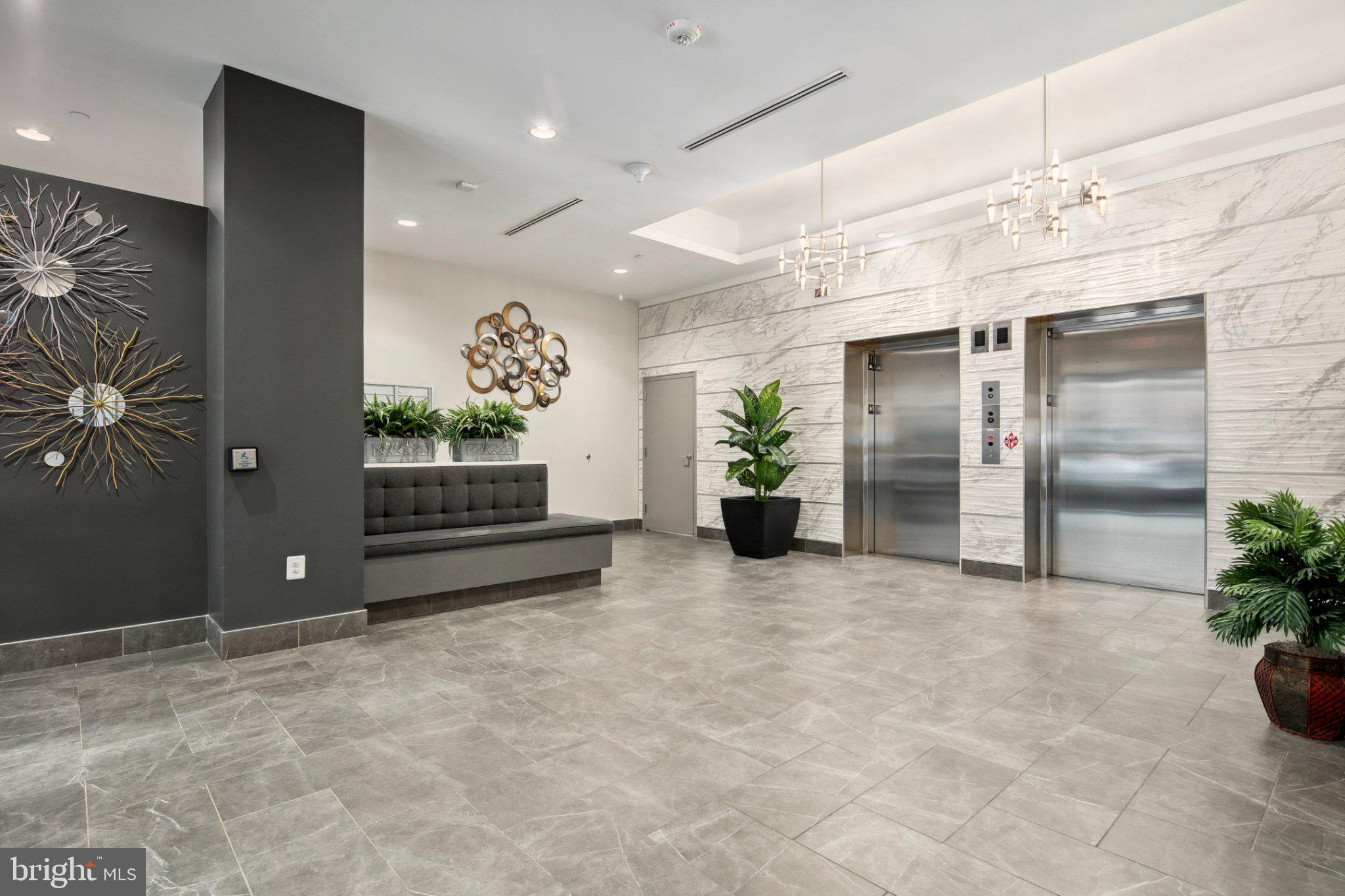 2000 CLARENDON BOULEVARD 504-A