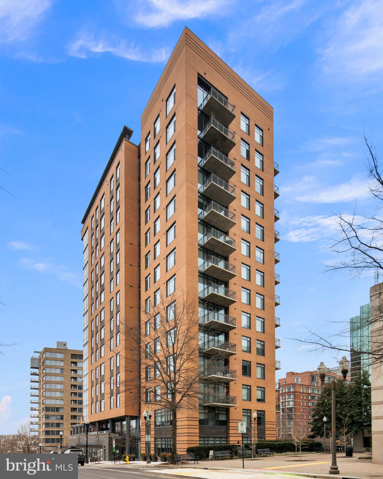 2000 CLARENDON BOULEVARD 504-A
