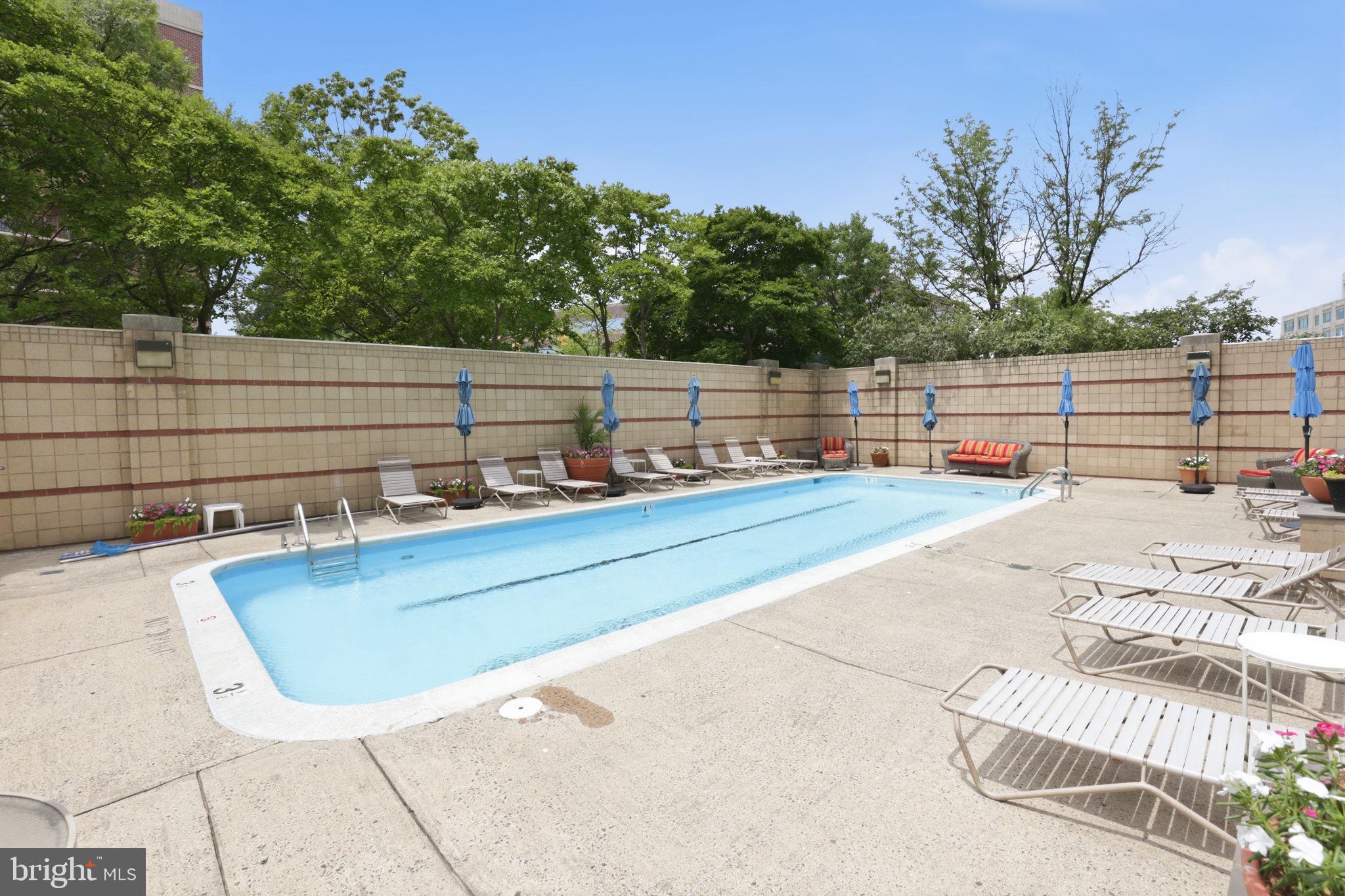 2400 CLARENDON BOULEVARD 815