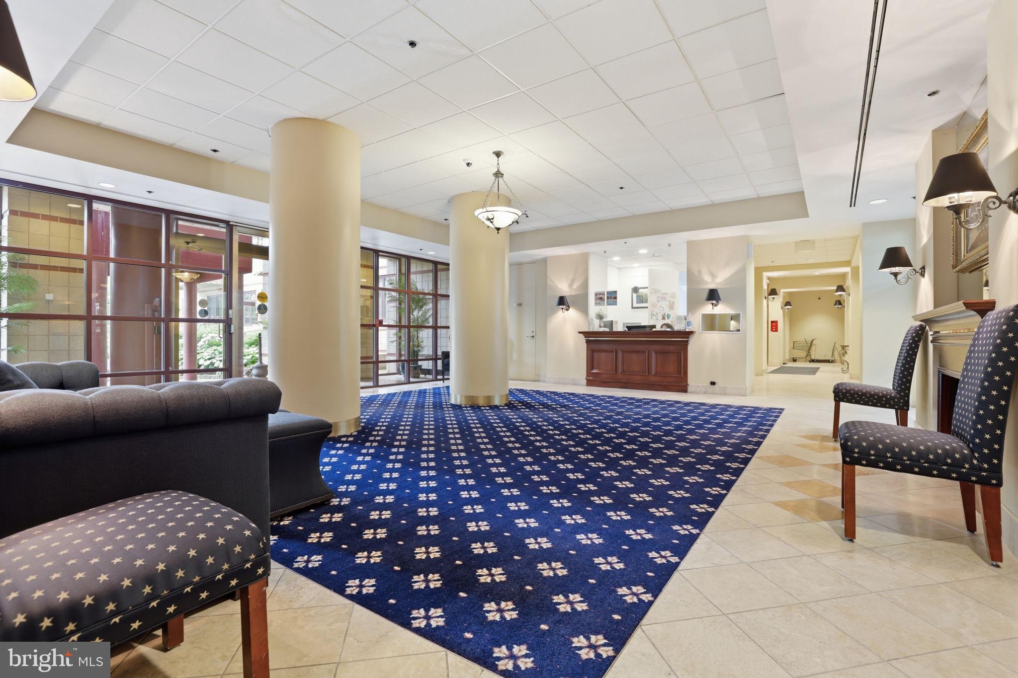 2400 CLARENDON BOULEVARD 815