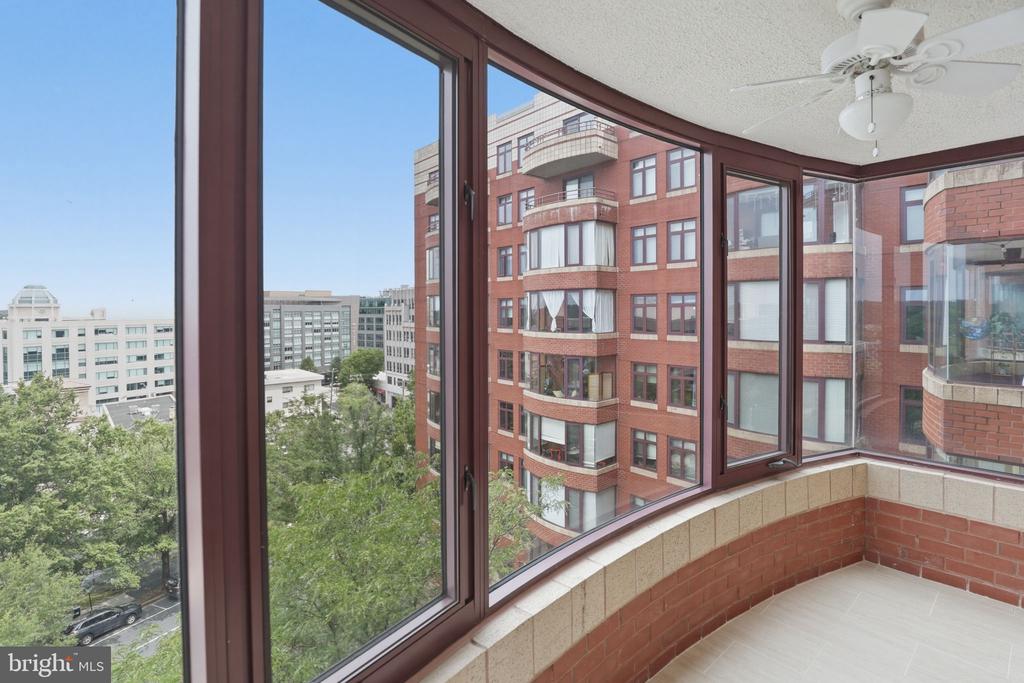 2400 CLARENDON BOULEVARD 815
