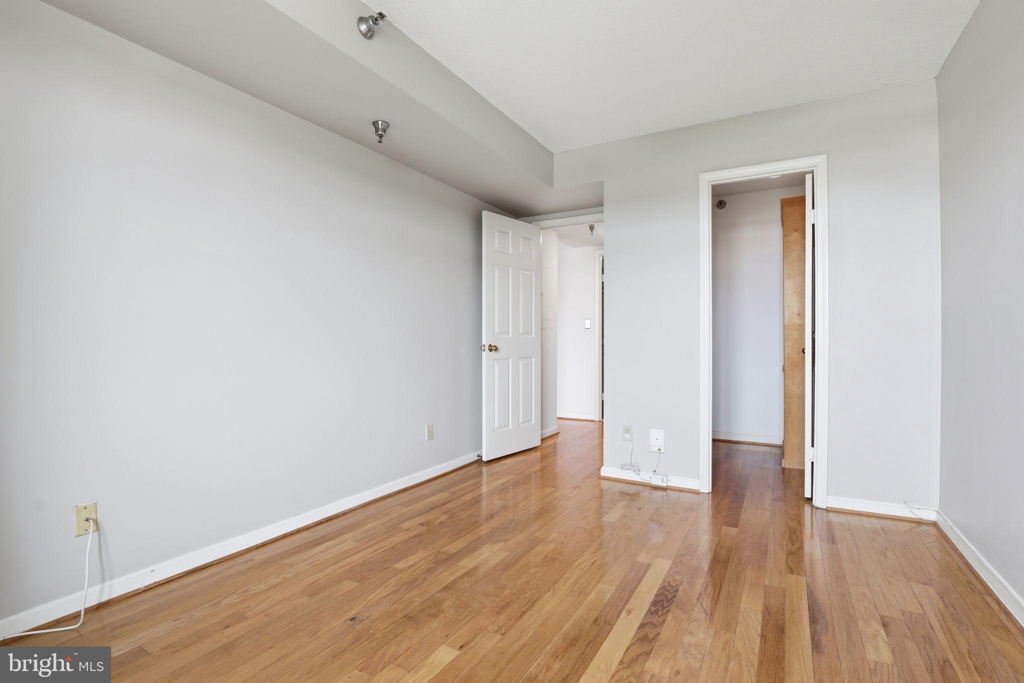 2400 CLARENDON BOULEVARD 815