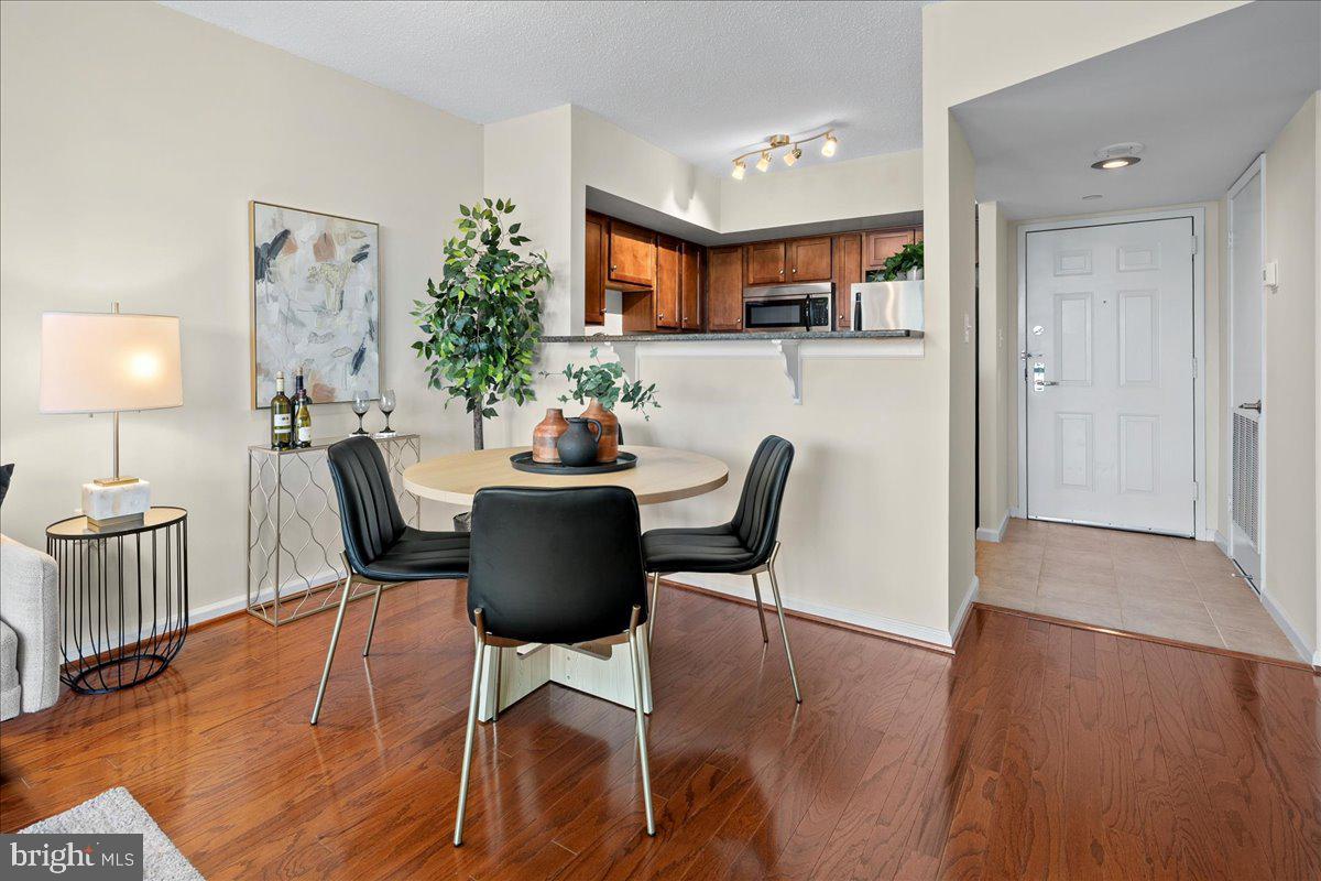 1001 N RANDOLPH STREET 913