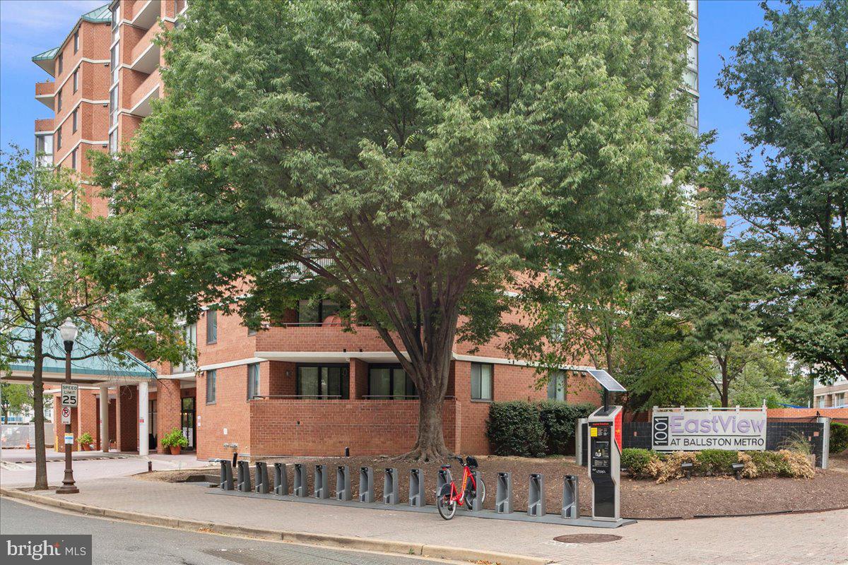 1001 N RANDOLPH STREET 913