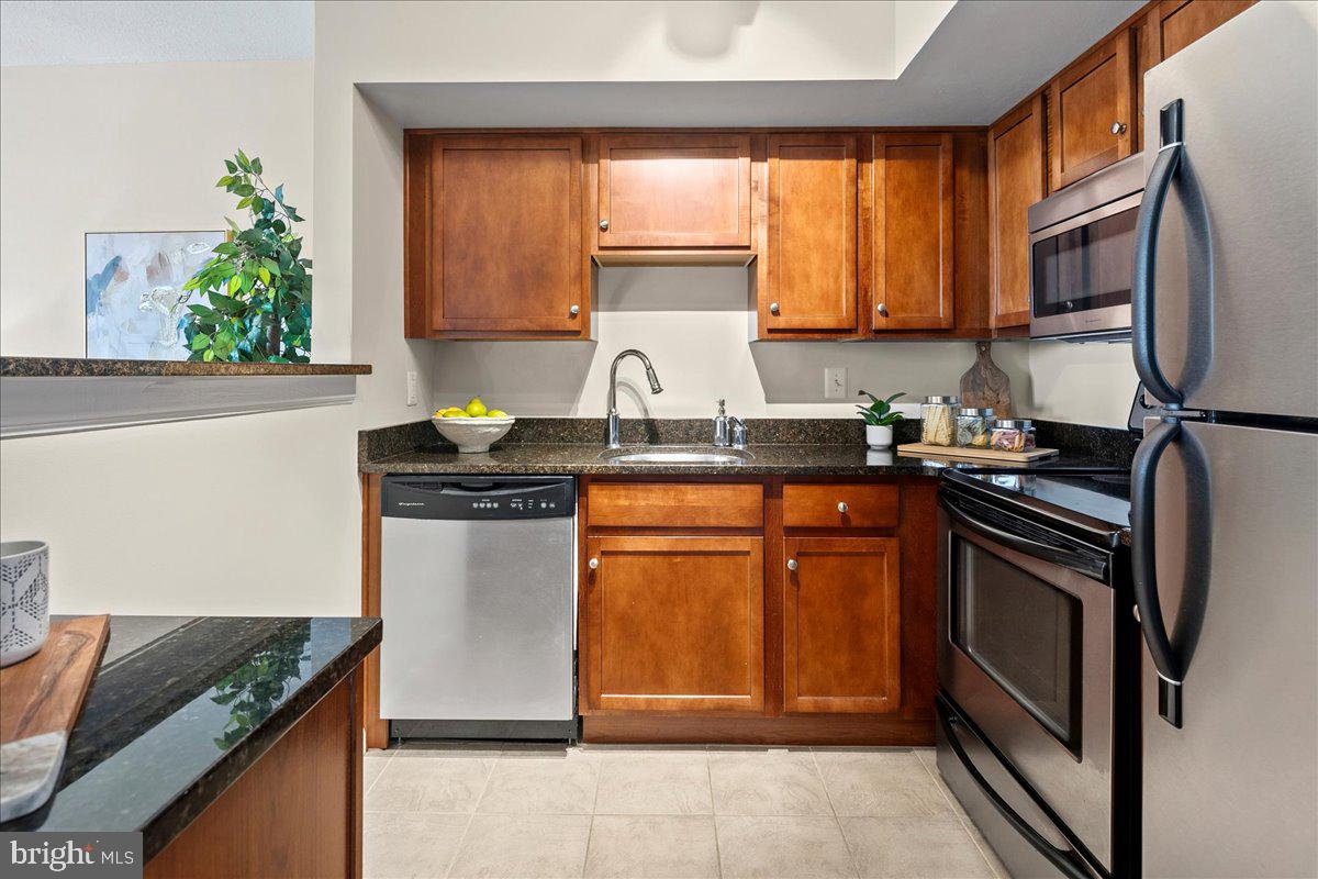 1001 N RANDOLPH STREET 913