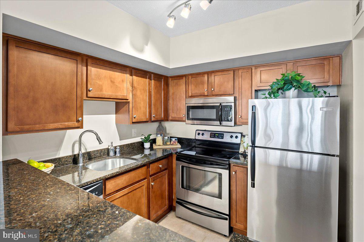 1001 N RANDOLPH STREET 913