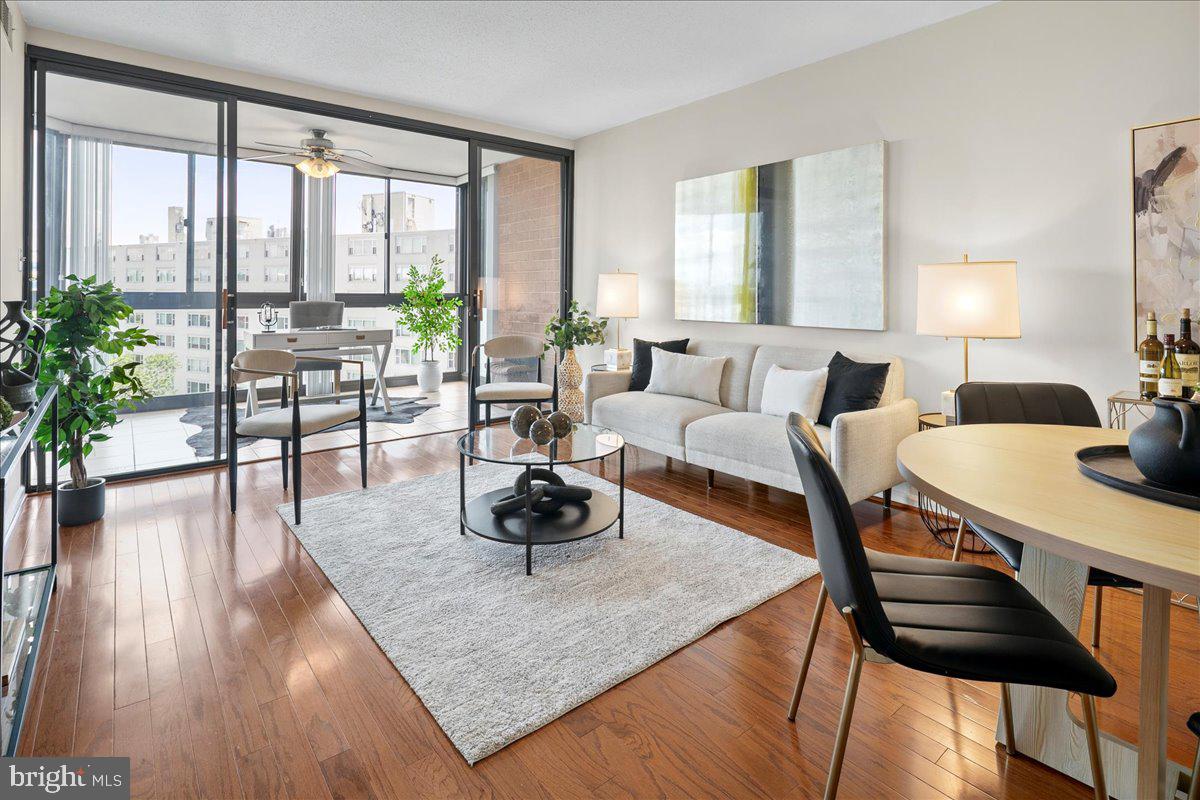 1001 N RANDOLPH STREET 913