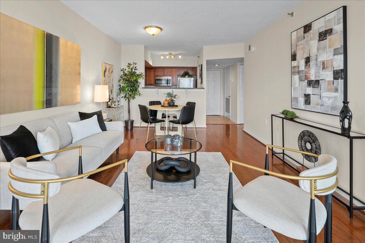 1001 N RANDOLPH STREET 913