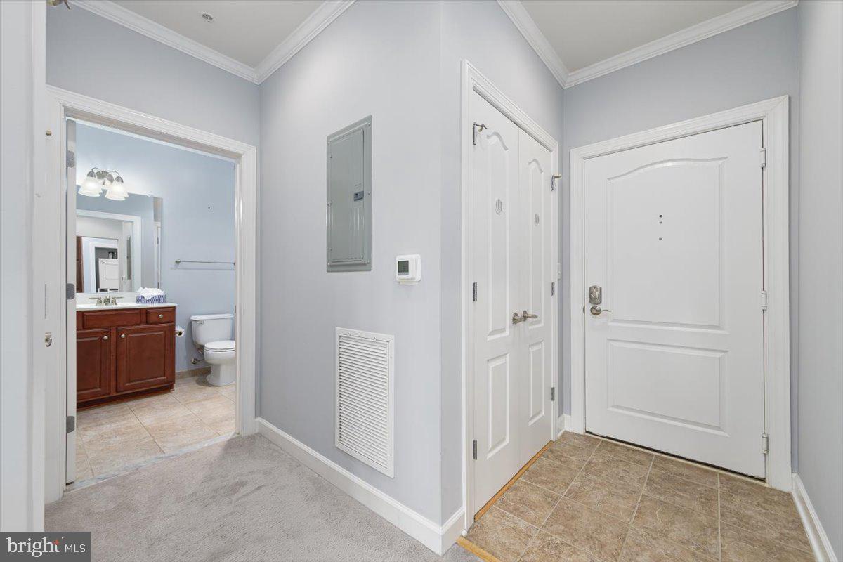 400 Cameron Station Blvd #404