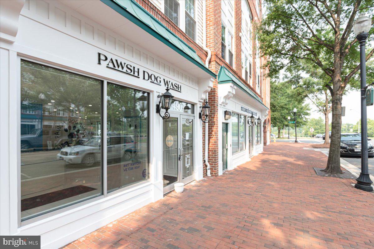 400 Cameron Station Blvd #404