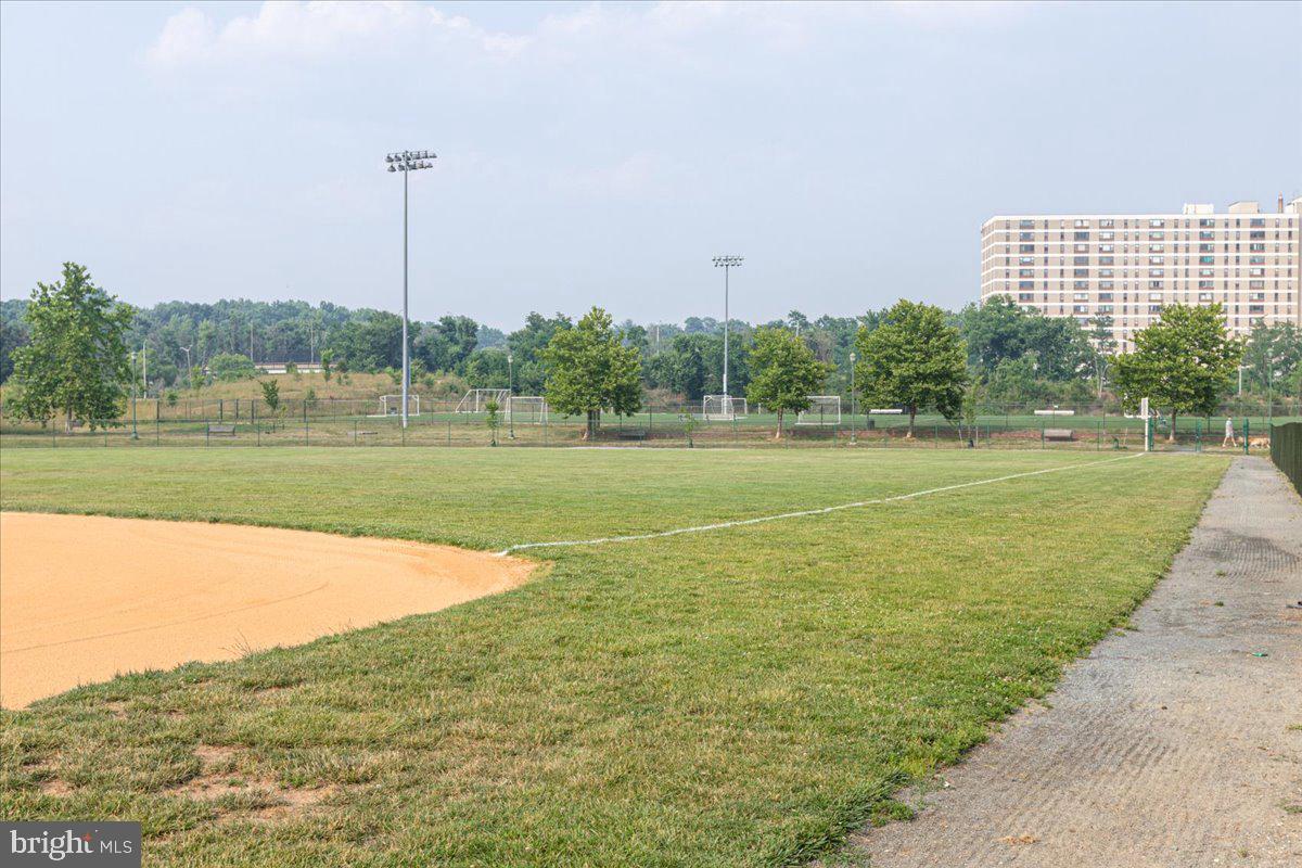 400 Cameron Station Blvd #404