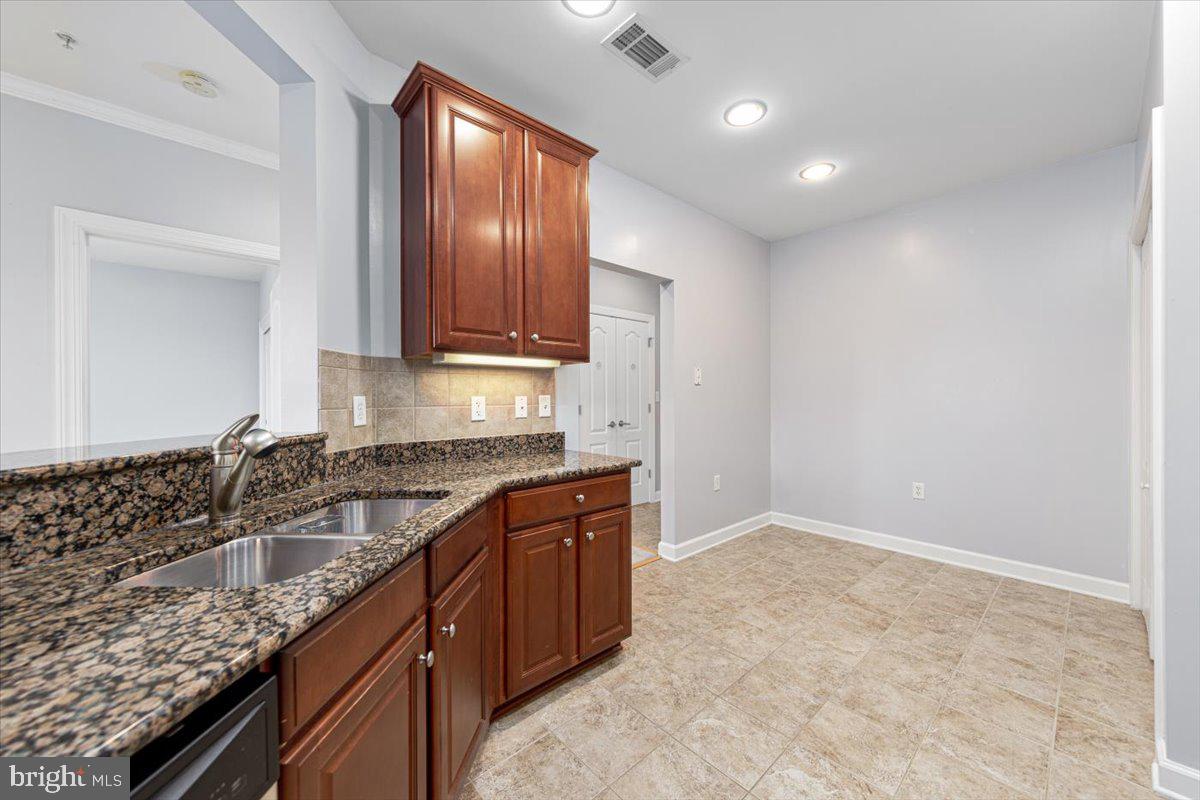 400 Cameron Station Blvd #404