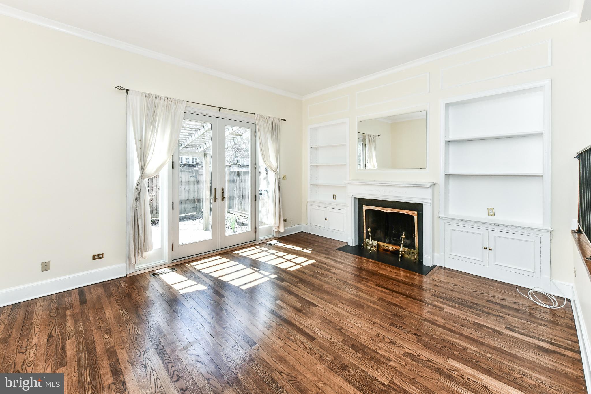 120 Princess St