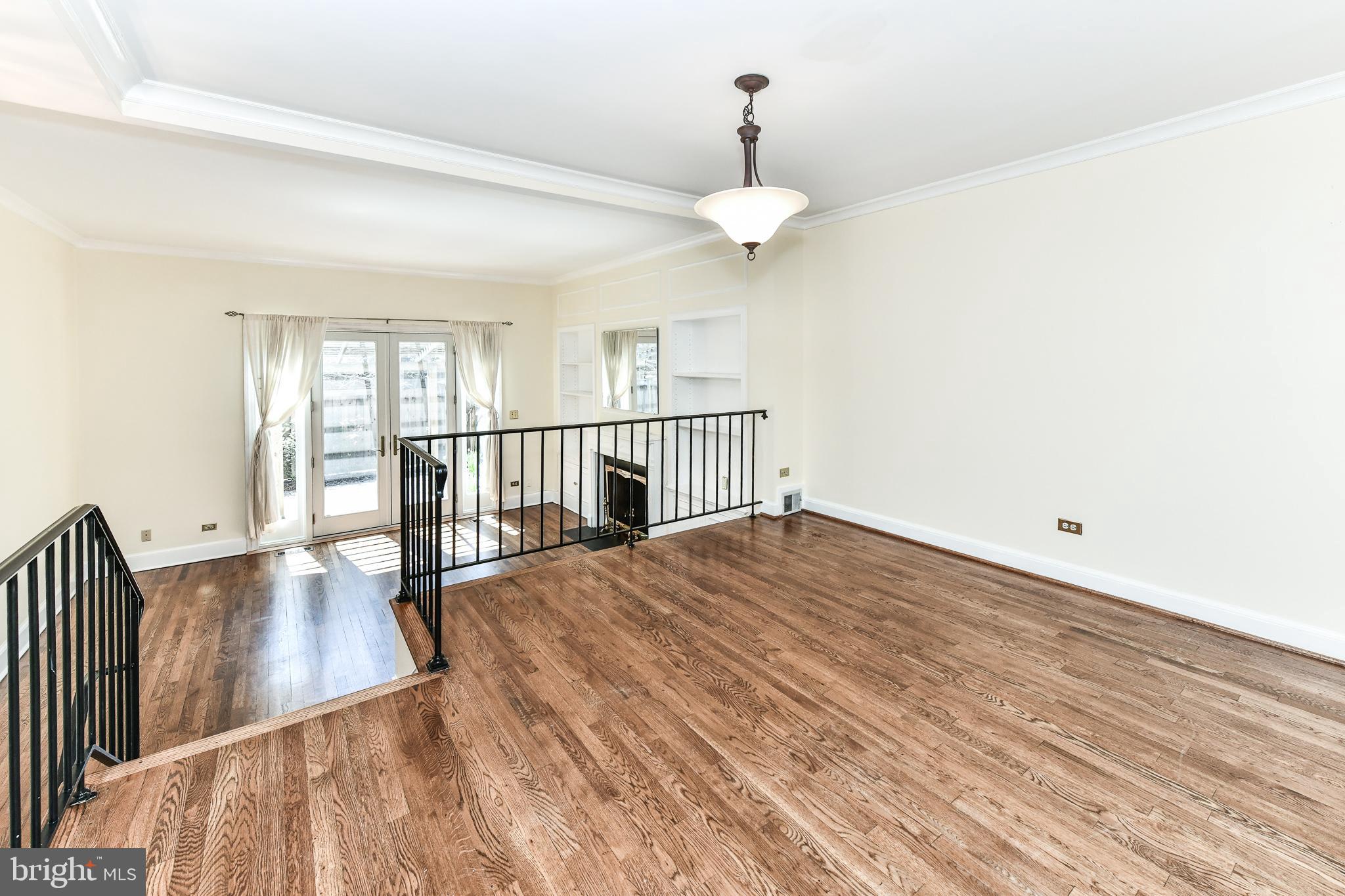 120 Princess St