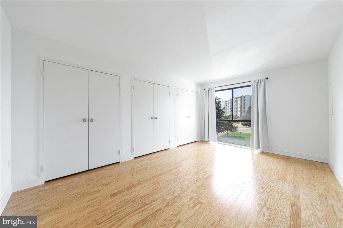 250 S Reynolds St #305