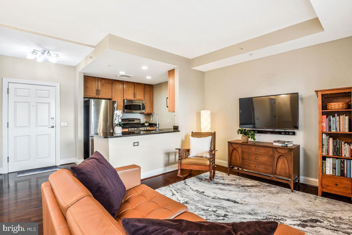 1111 Oronoco St #340