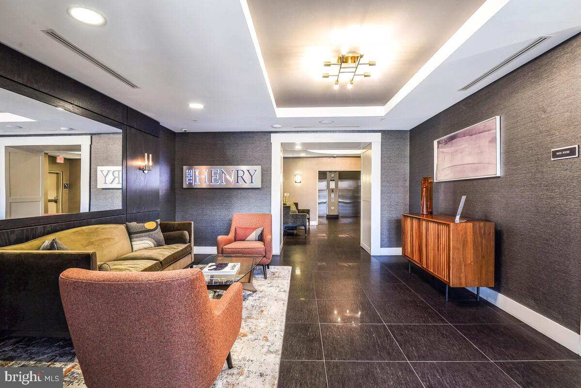 1111 Oronoco St #340