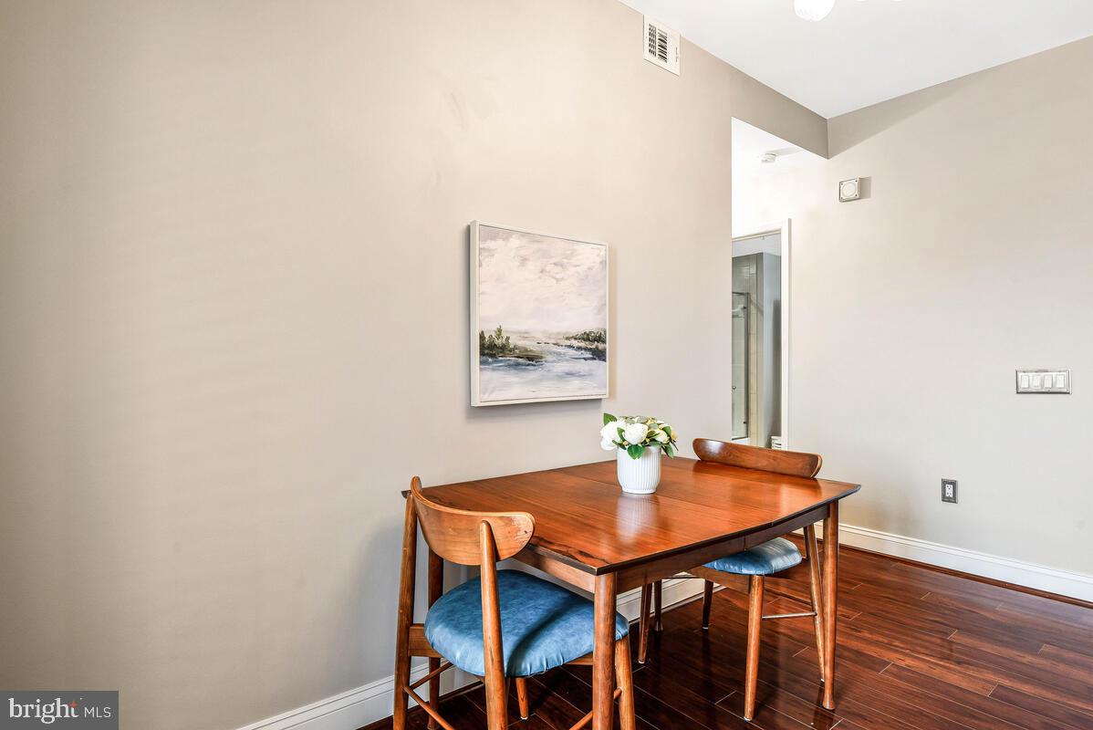 1111 Oronoco St #340