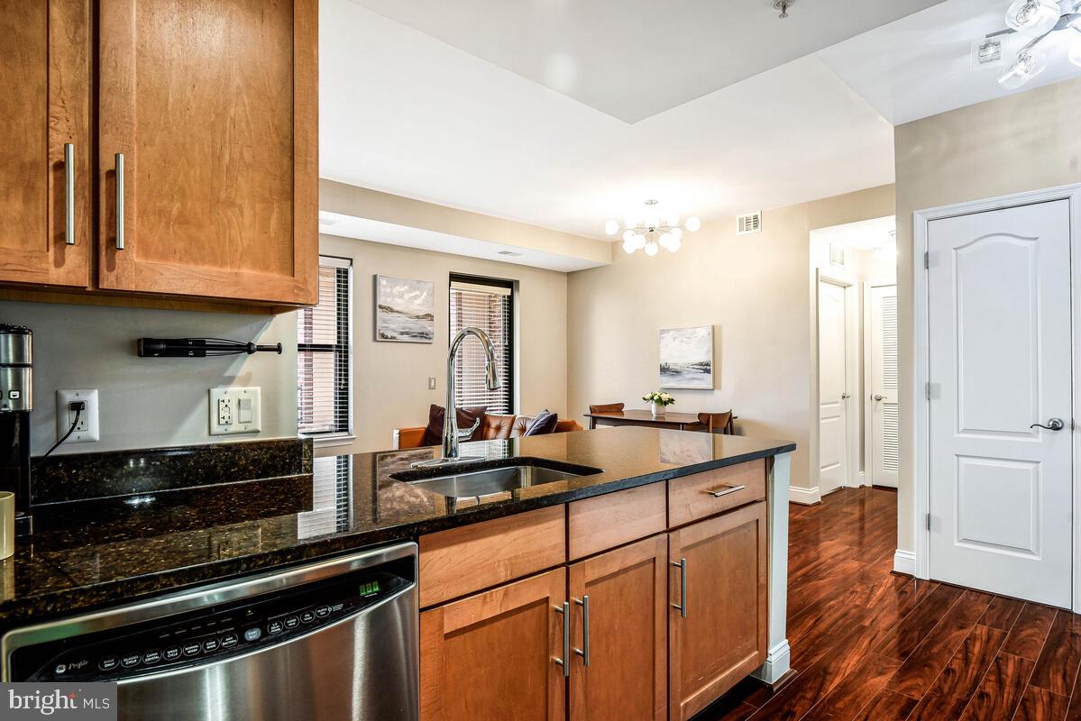 1111 Oronoco St #340