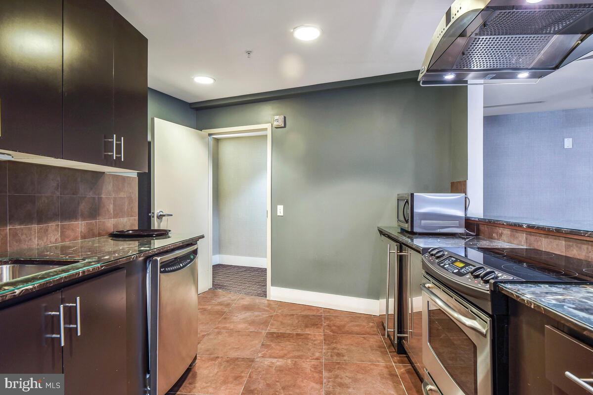 1111 Oronoco St #340