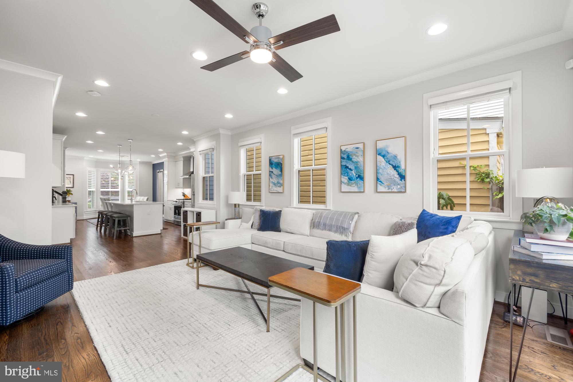 613 N Columbus Street