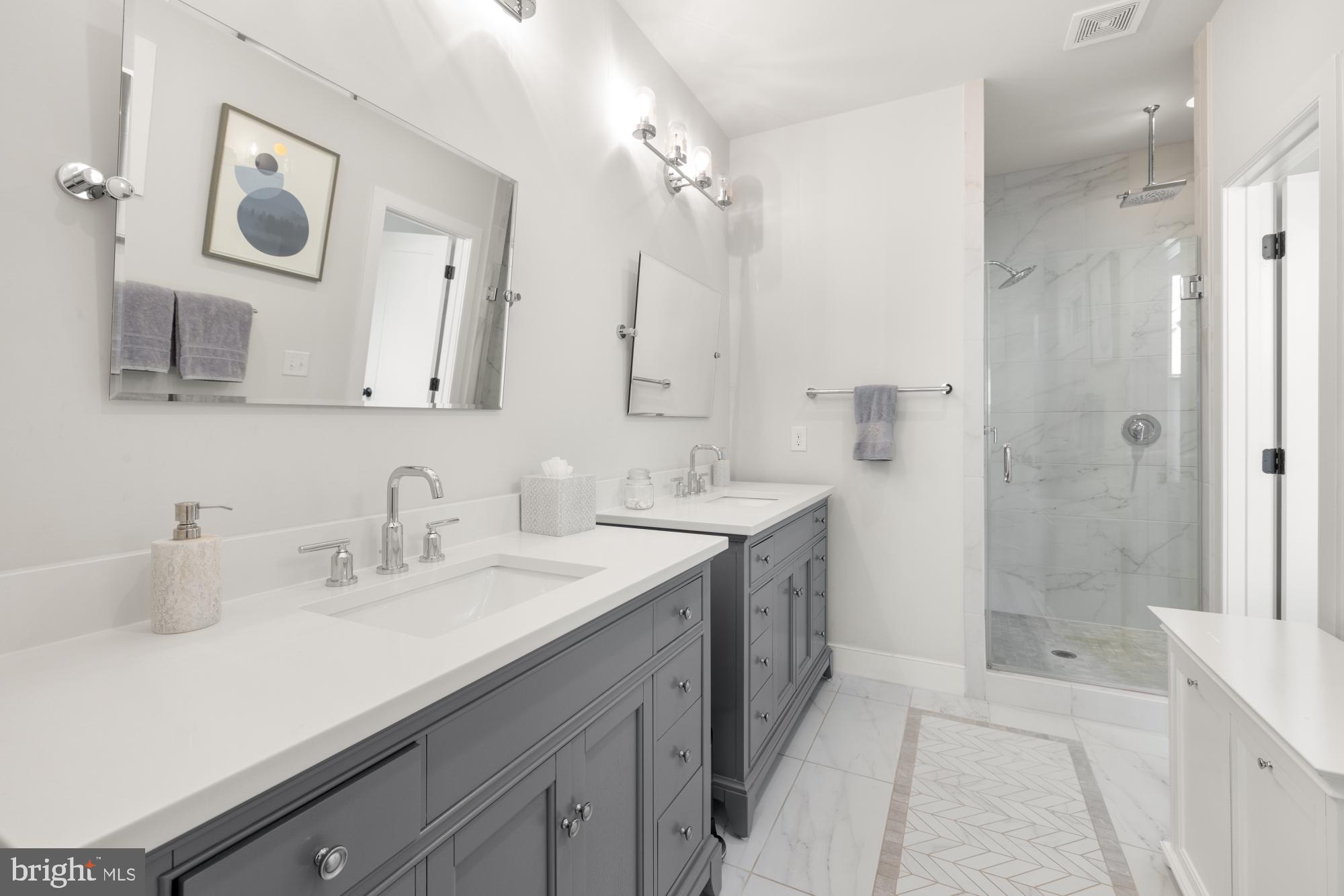 613 N Columbus Street