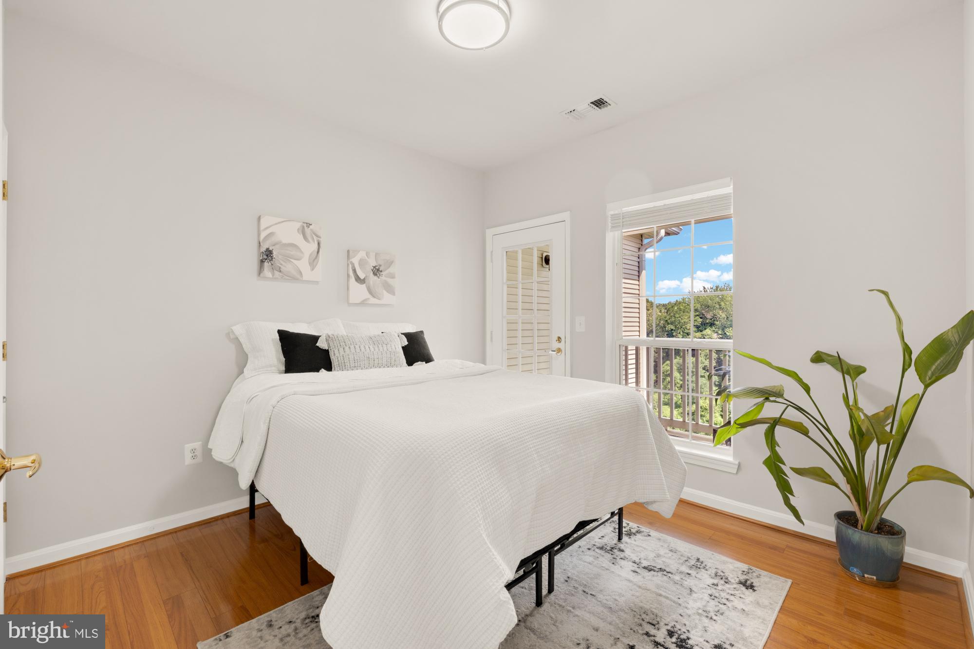 4550 Strutfield Ln #2405