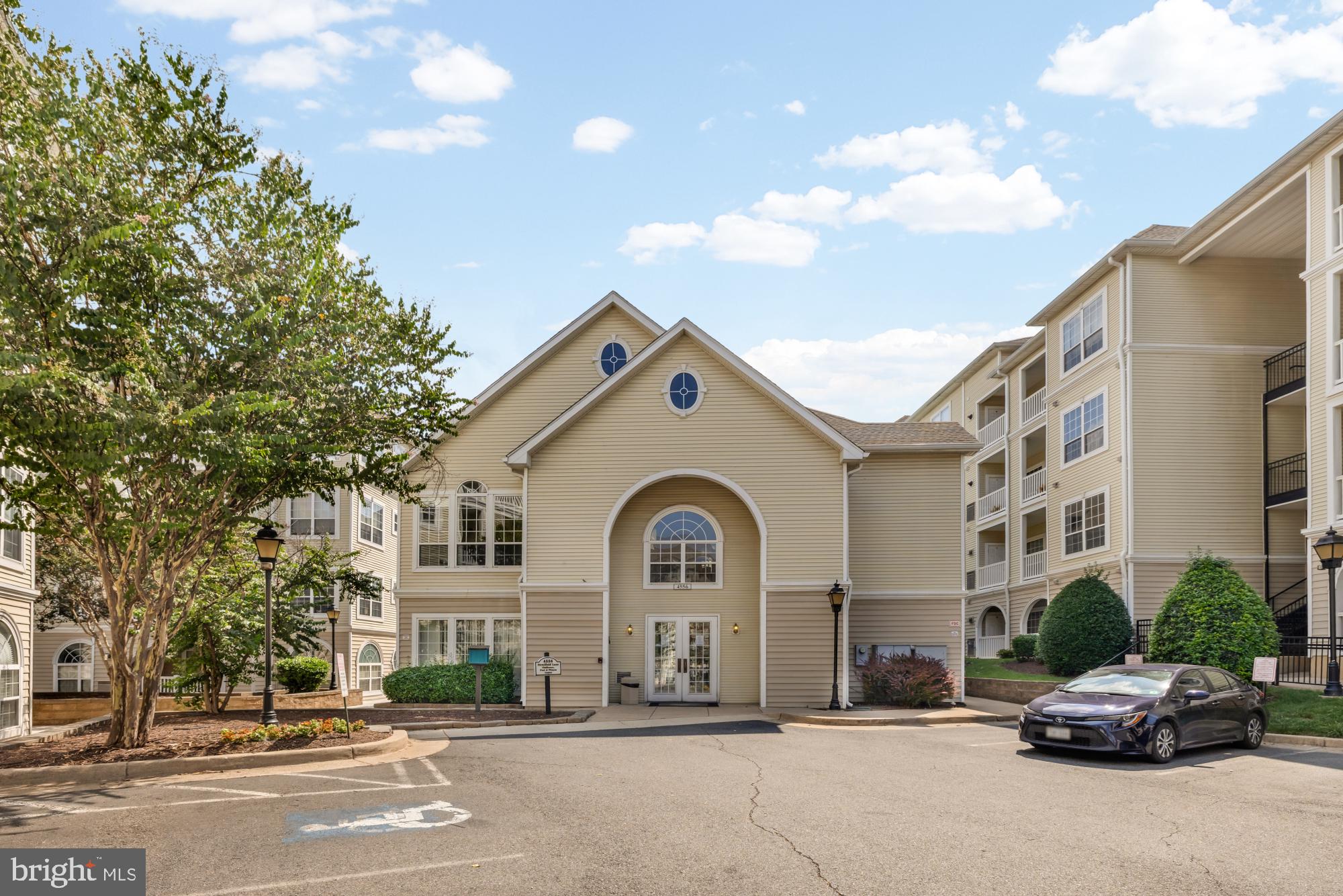 4550 Strutfield Ln #2405