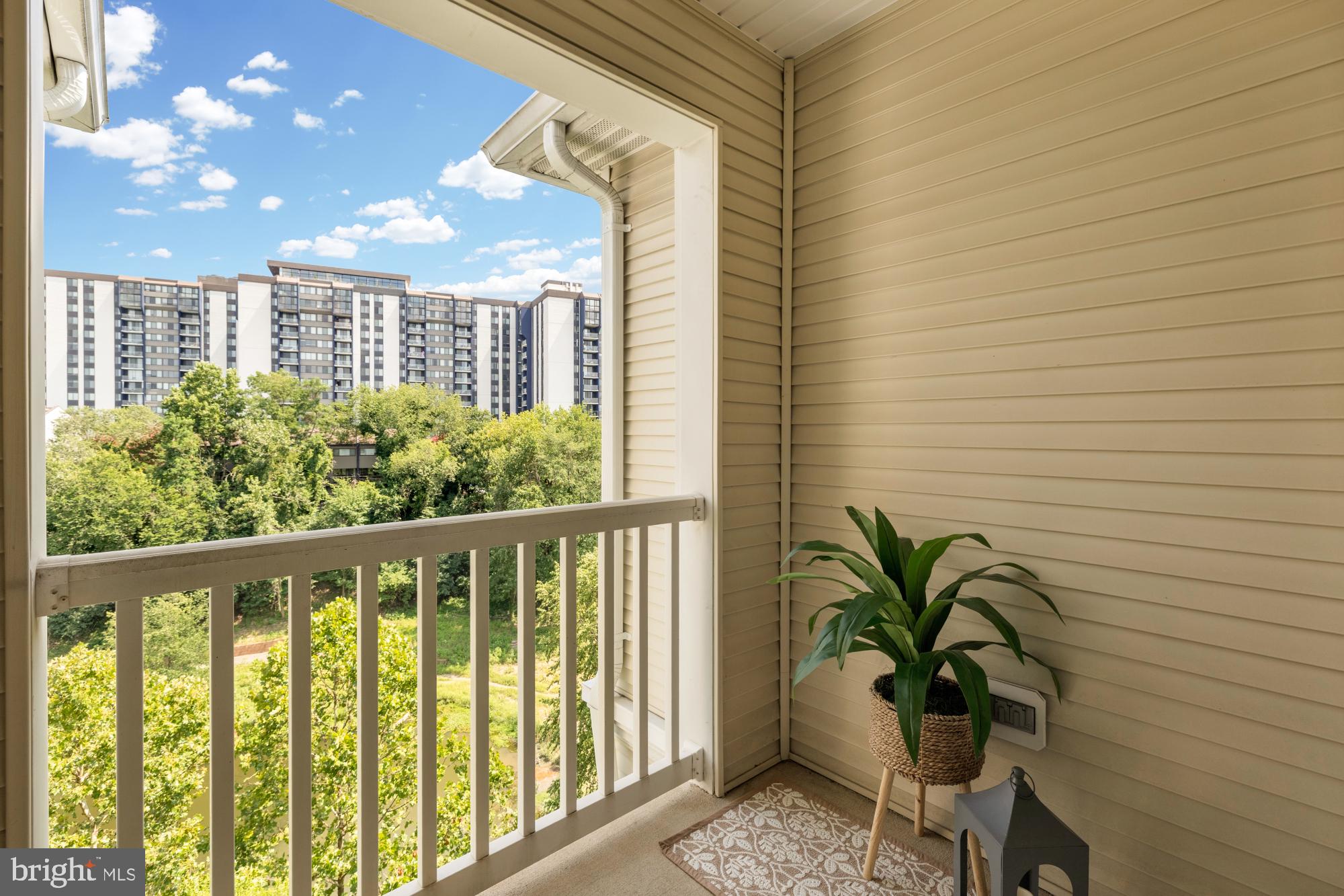 4550 Strutfield Ln #2405