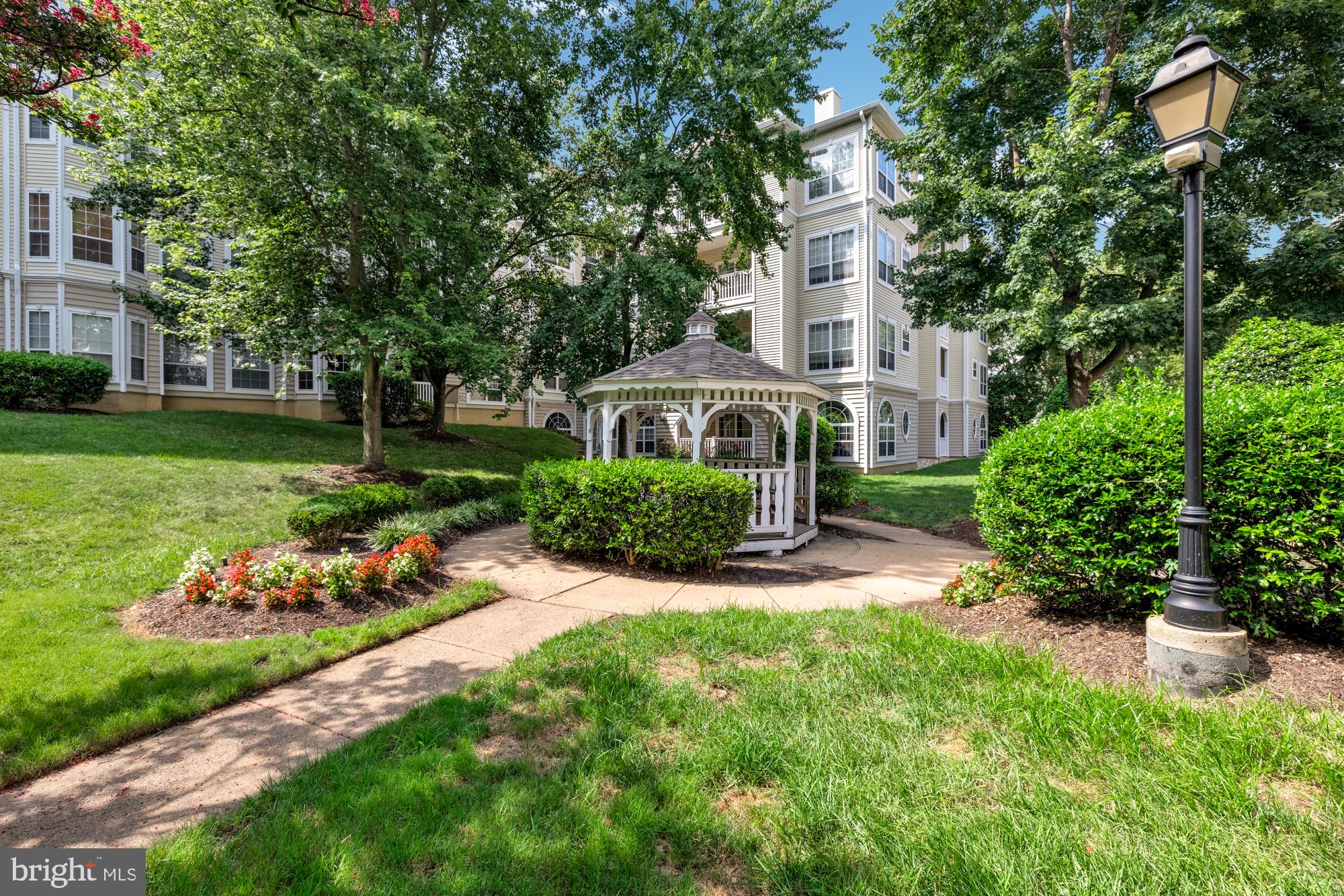 4550 Strutfield Ln #2405