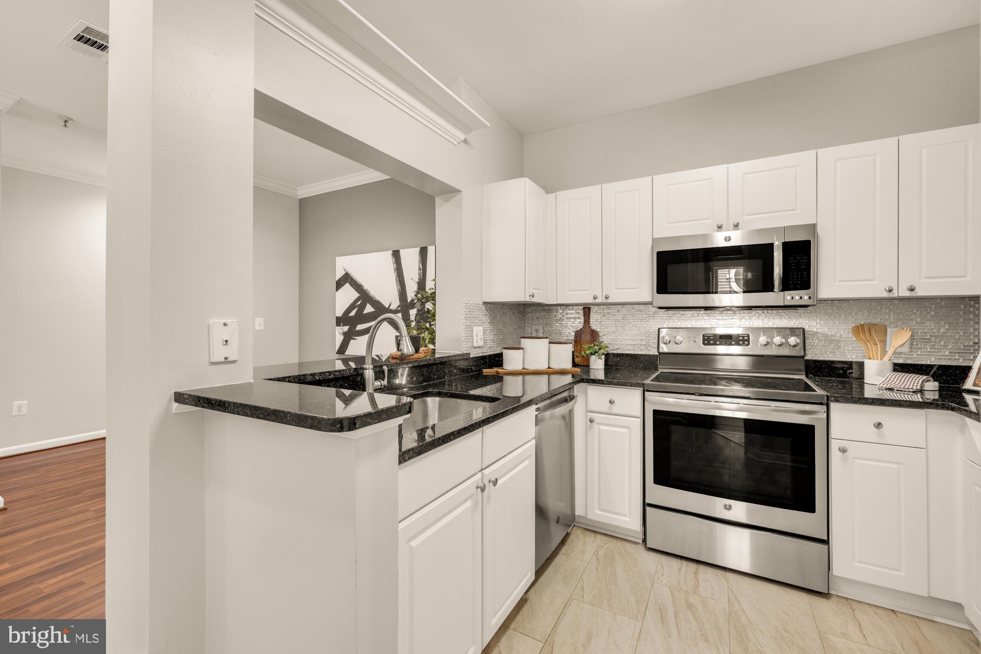 4560 STRUTFIELD LANE 1203