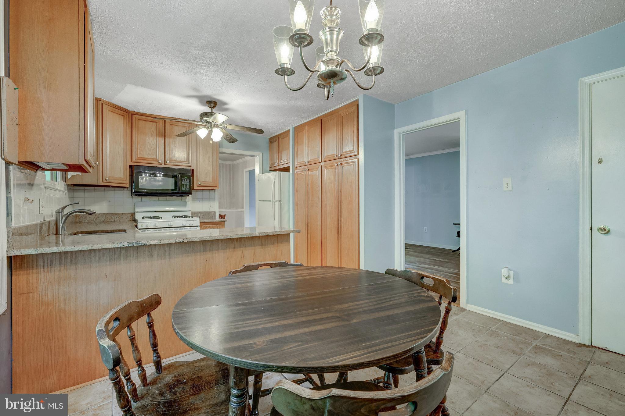5376 Gainsborough Dr
