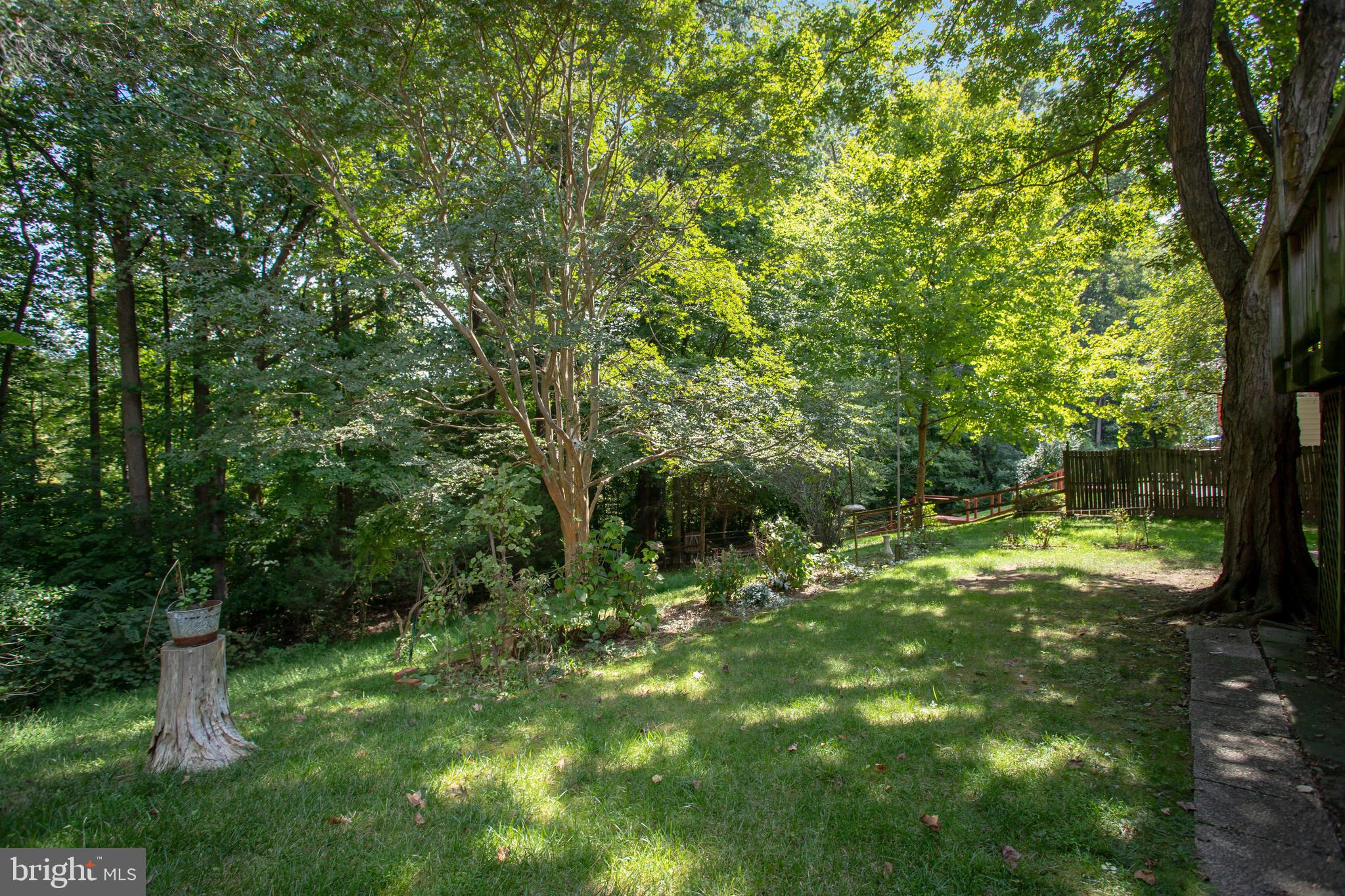 5376 Gainsborough Dr