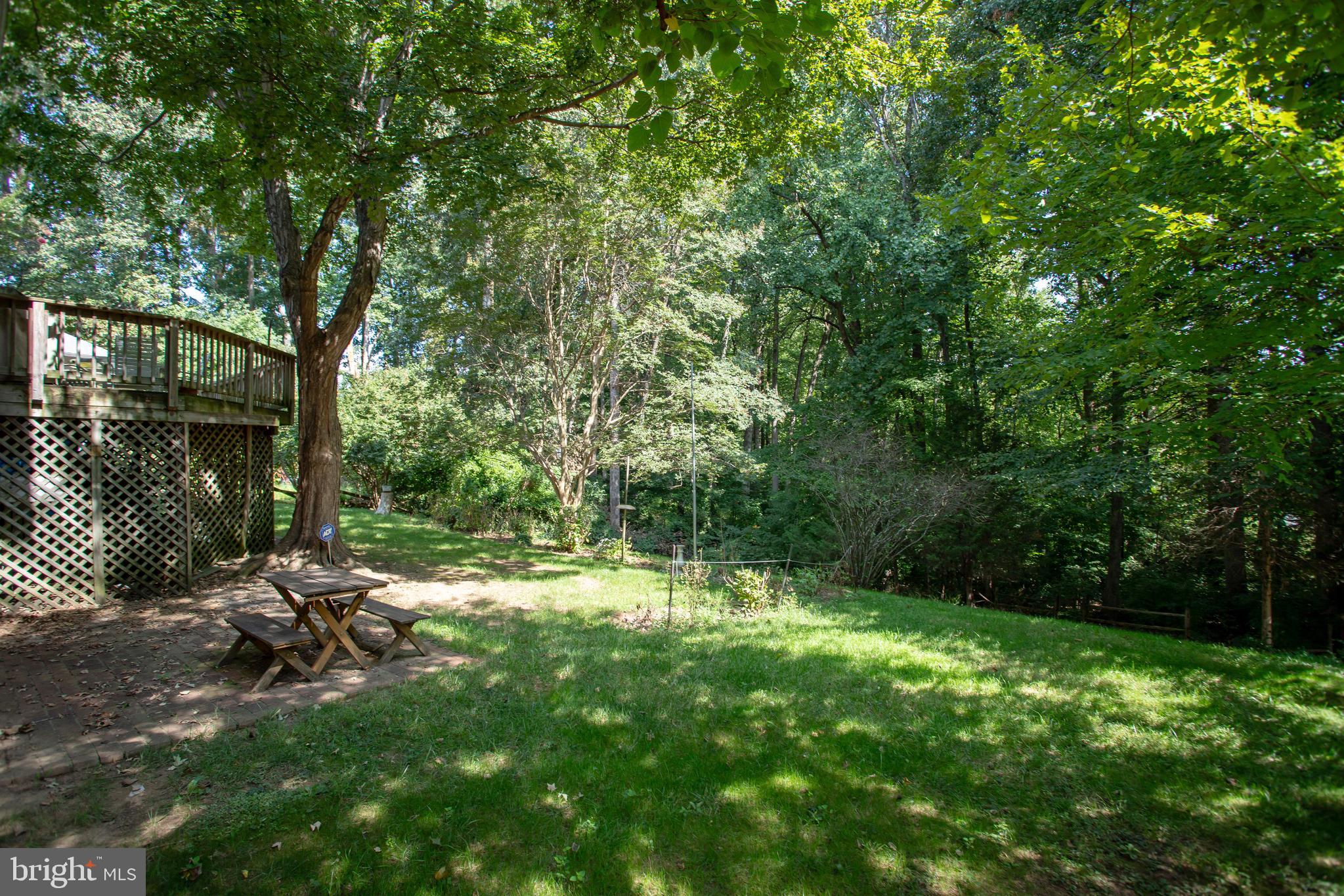 5376 Gainsborough Dr