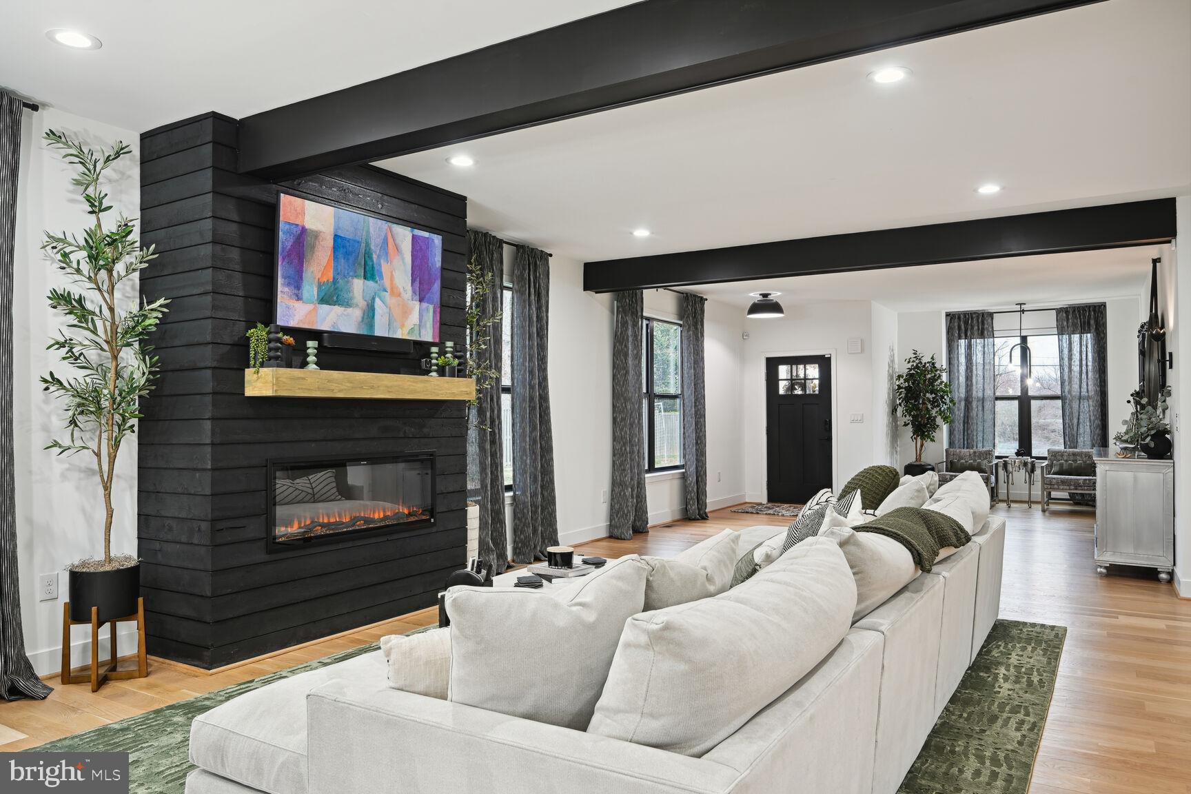 4512 Burke Station Rd
