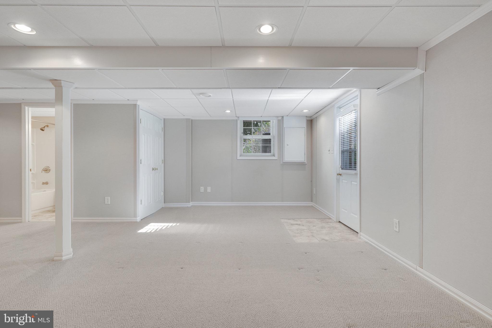9413 Wareham Ct