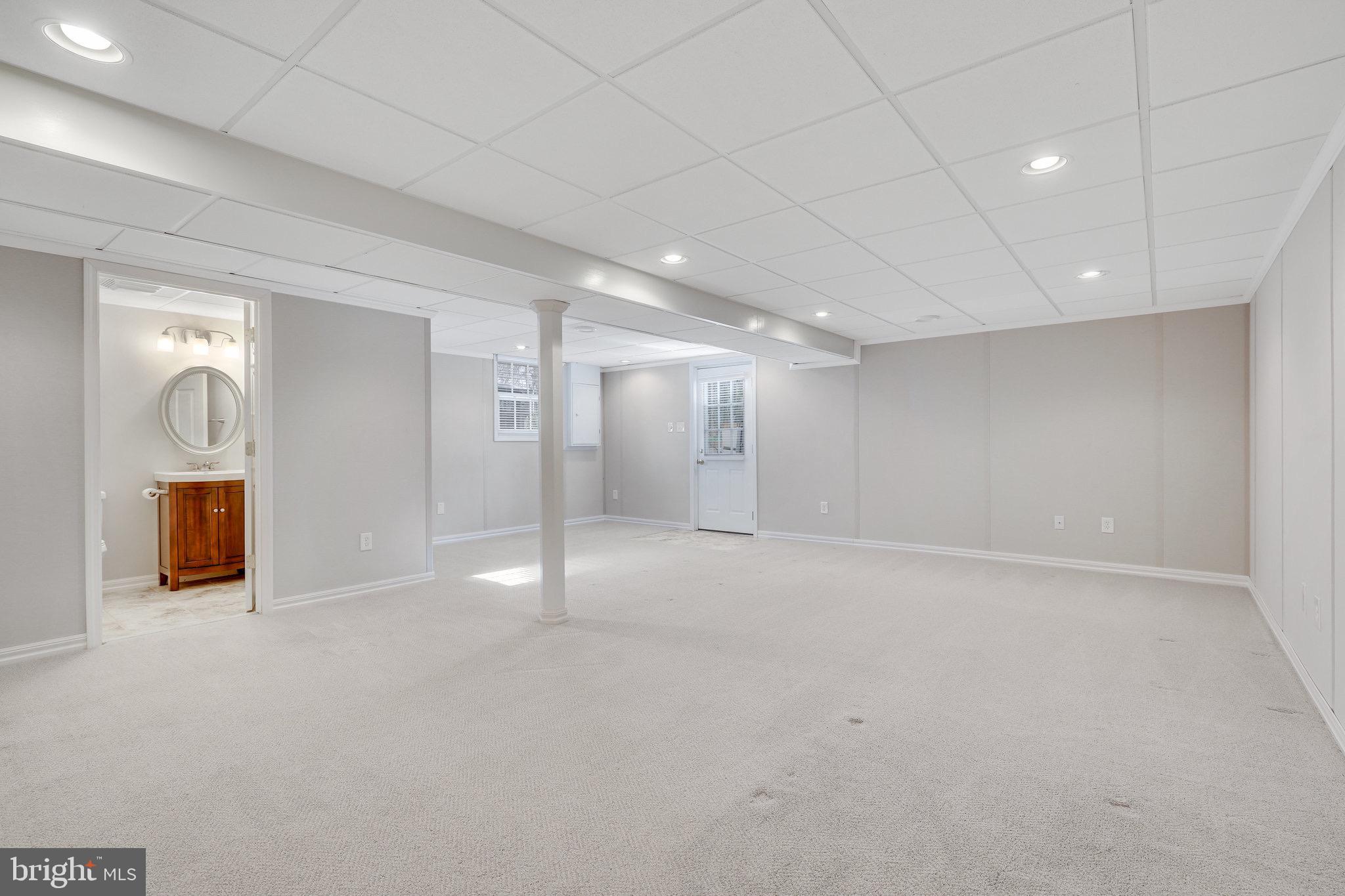 9413 Wareham Ct