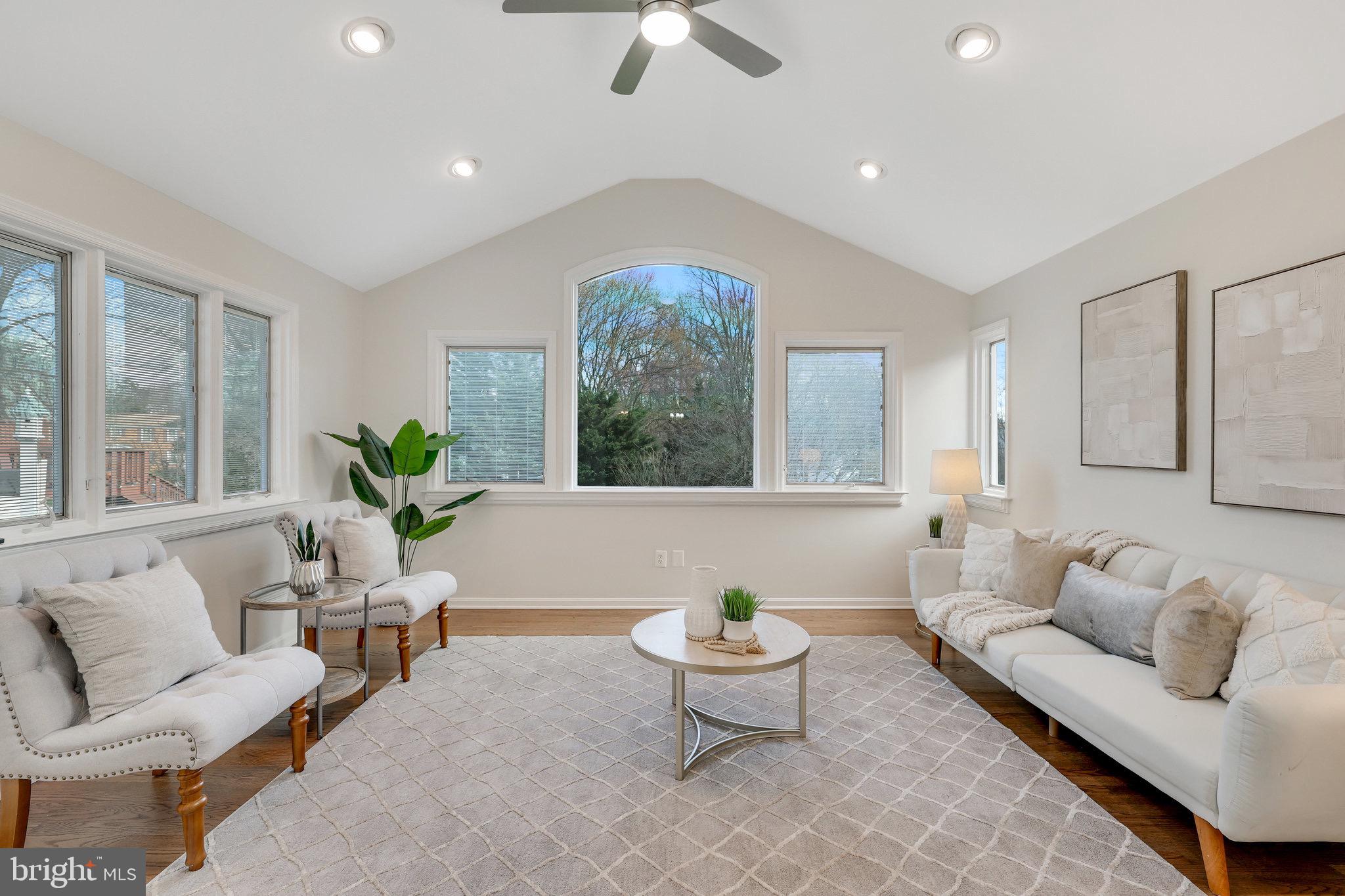 9413 Wareham Ct