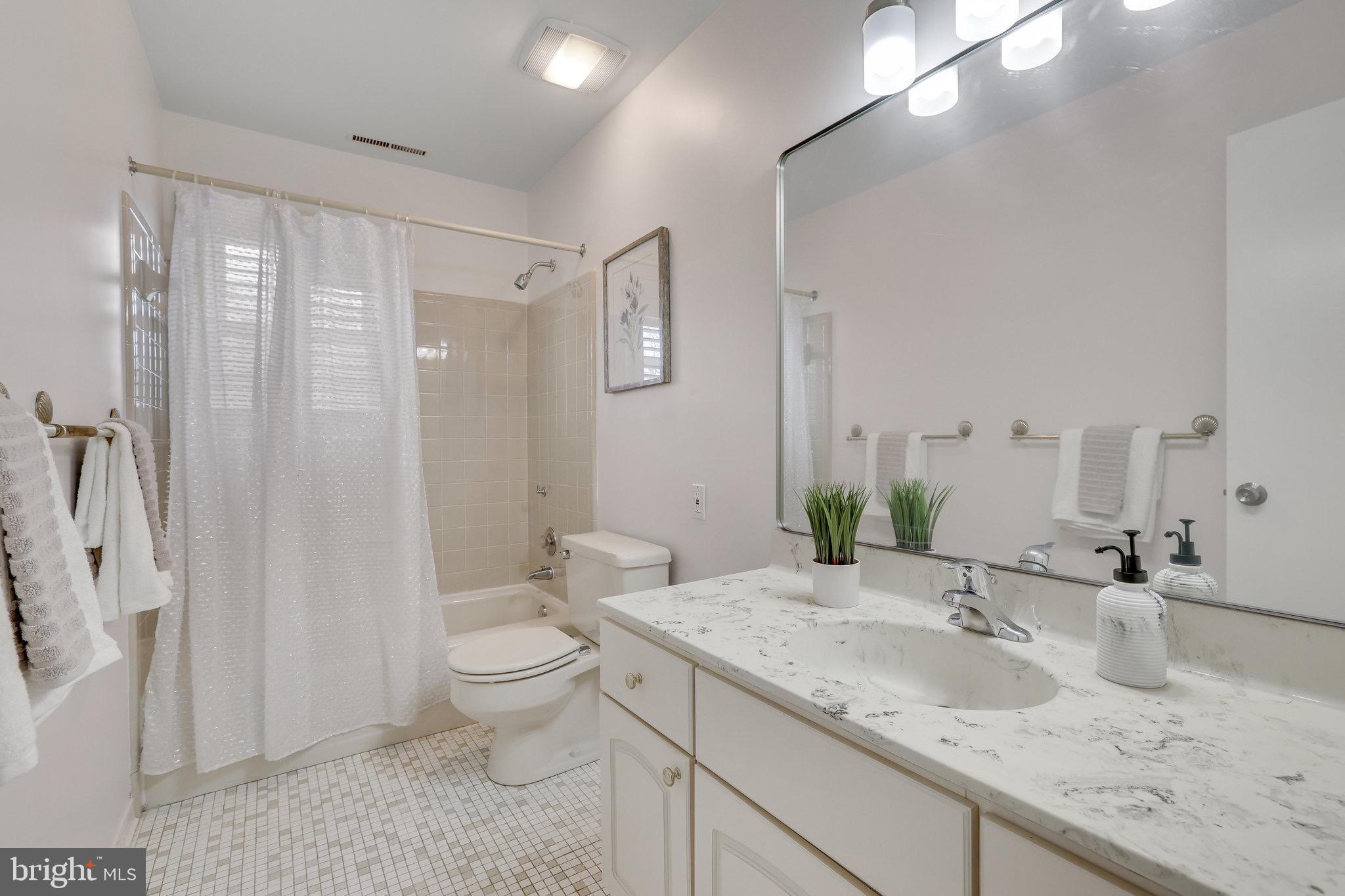 9413 Wareham Ct