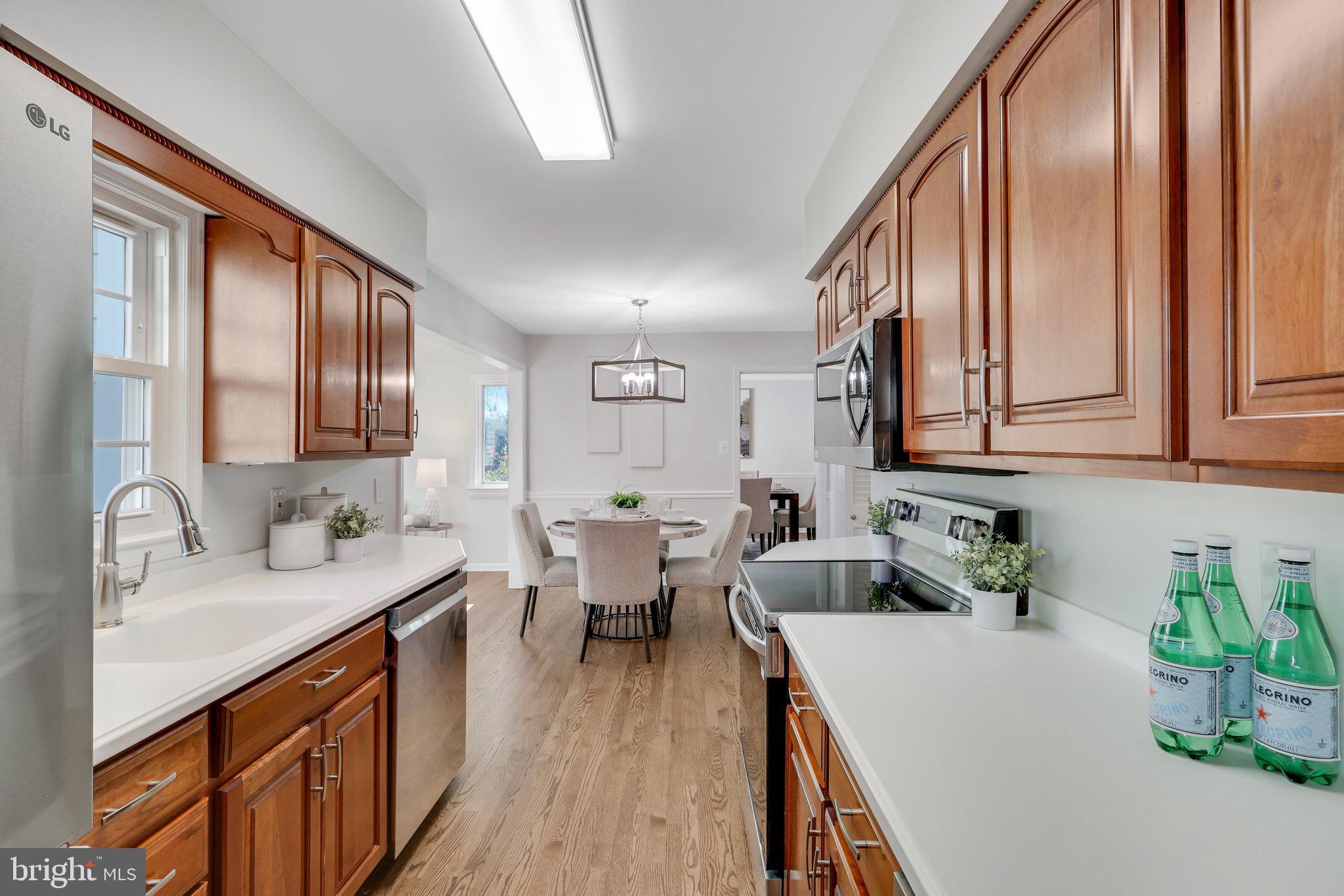 9413 Wareham Ct