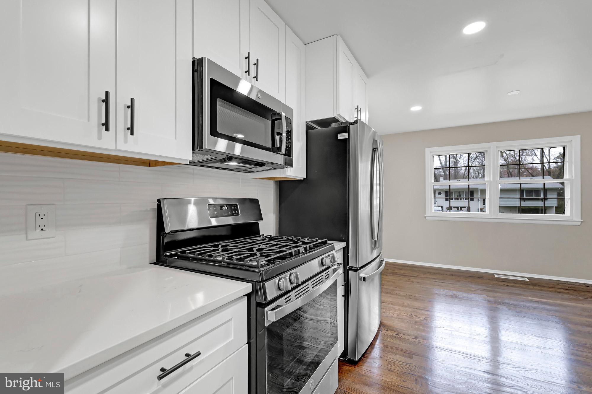 2423 Drexel St