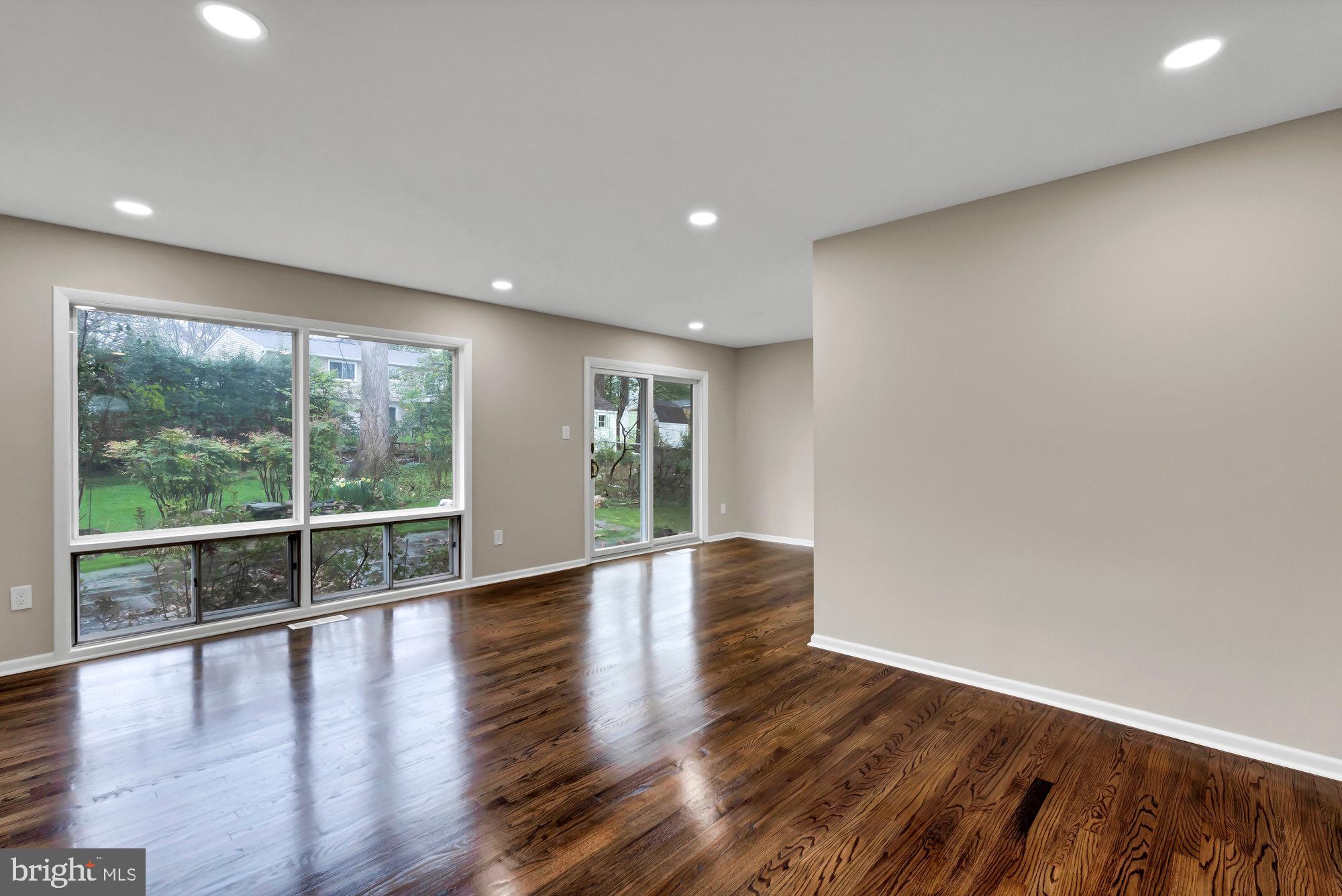 2423 Drexel St