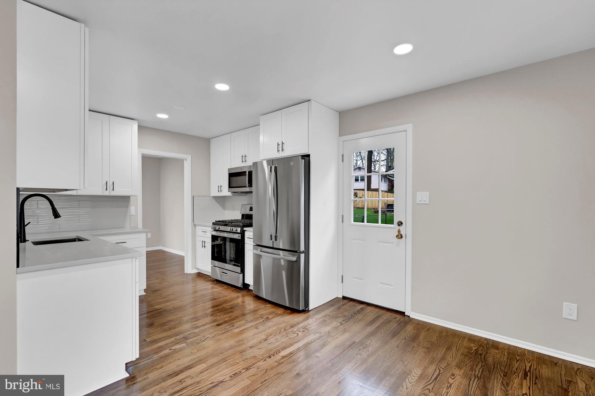 2423 Drexel St