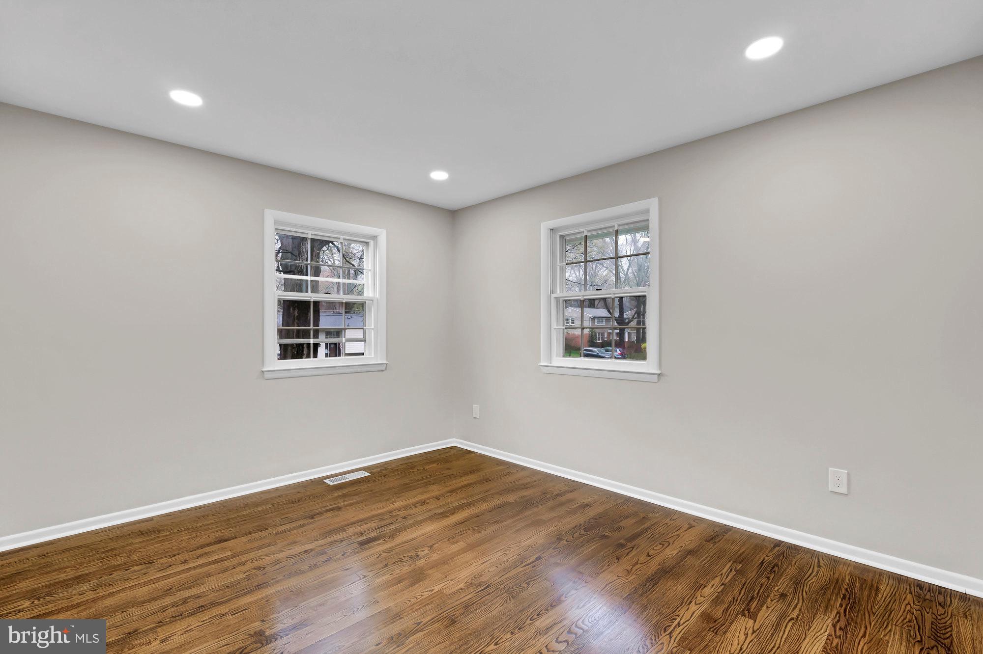2423 Drexel St