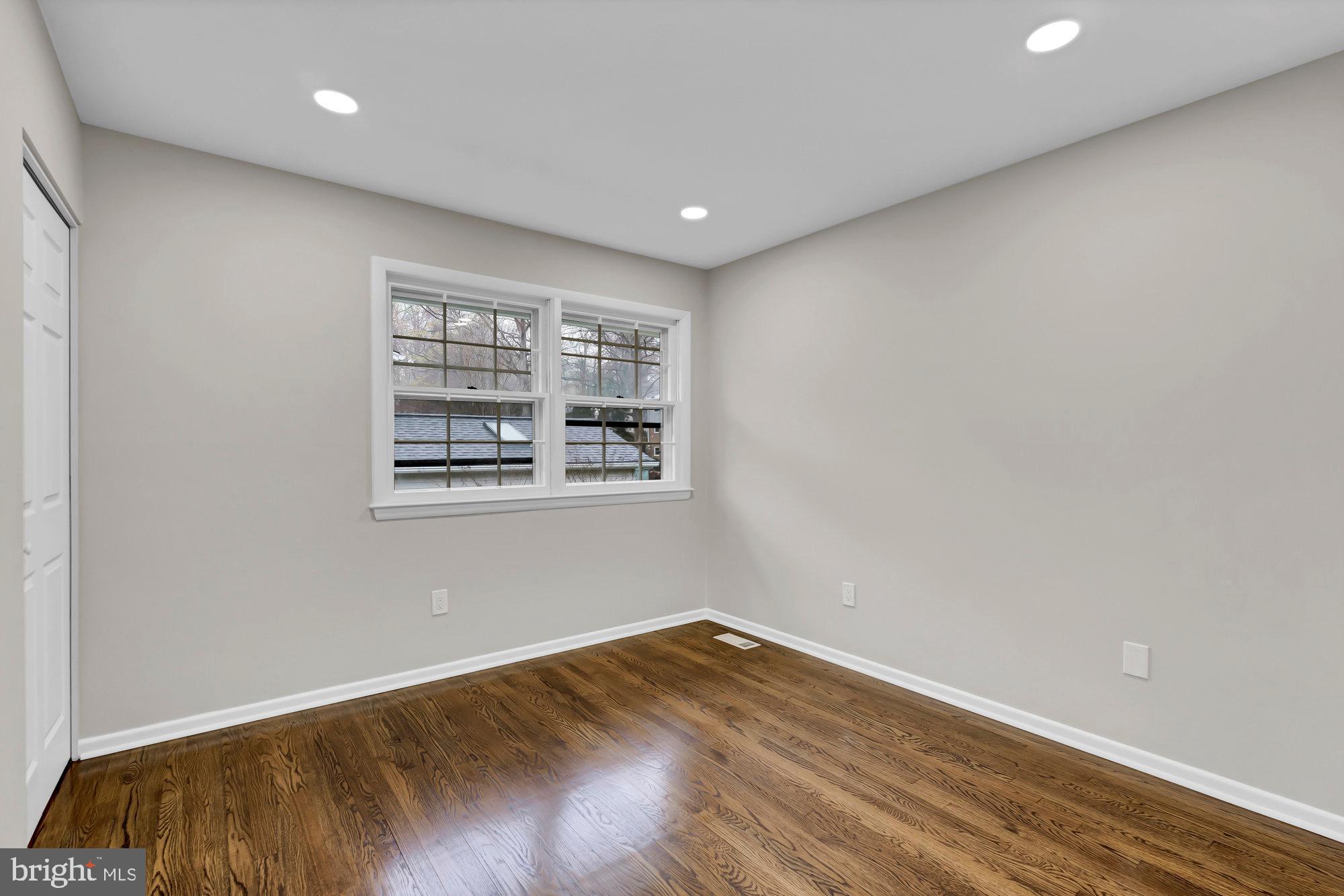 2423 Drexel St