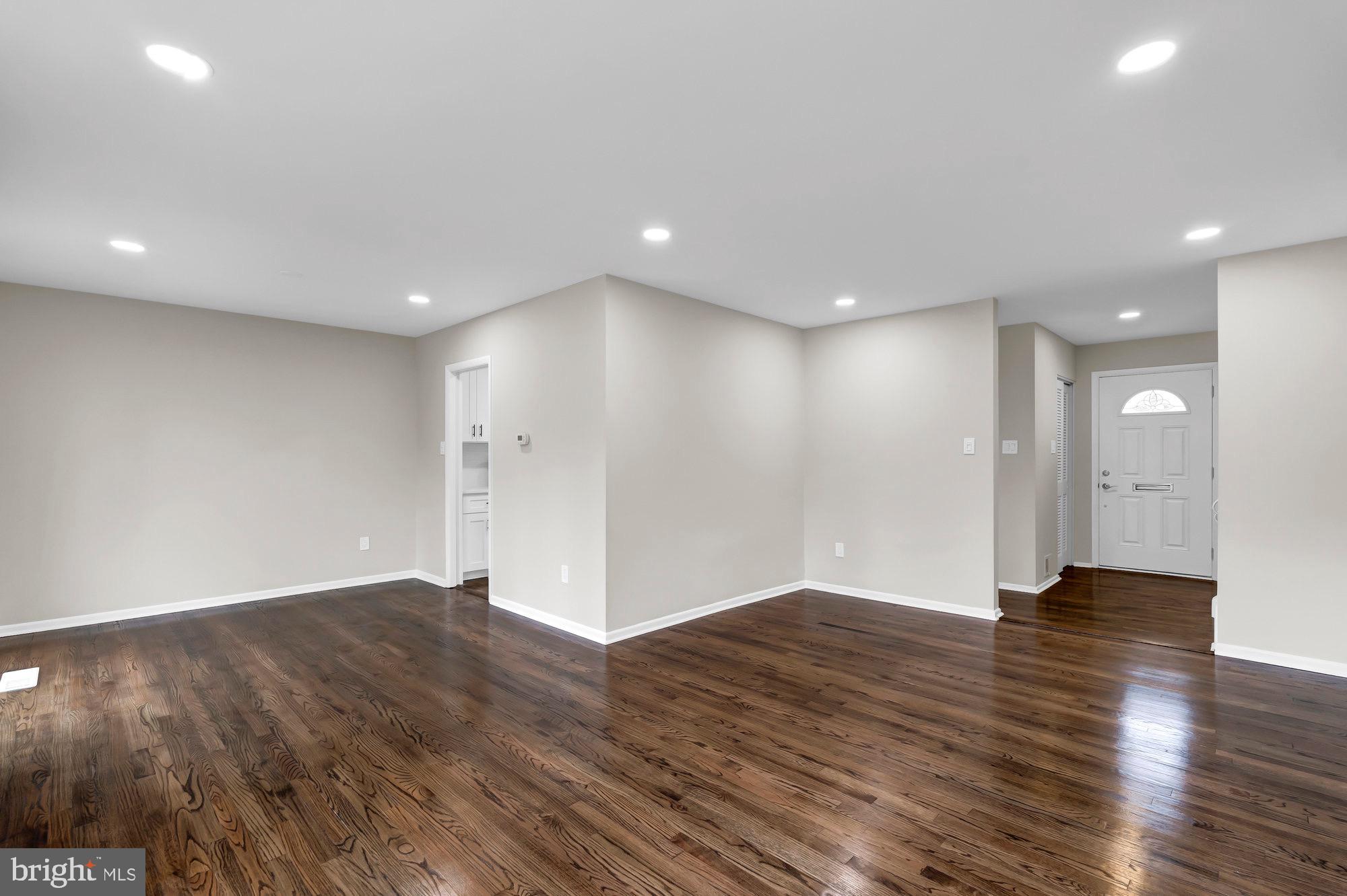 2423 Drexel St