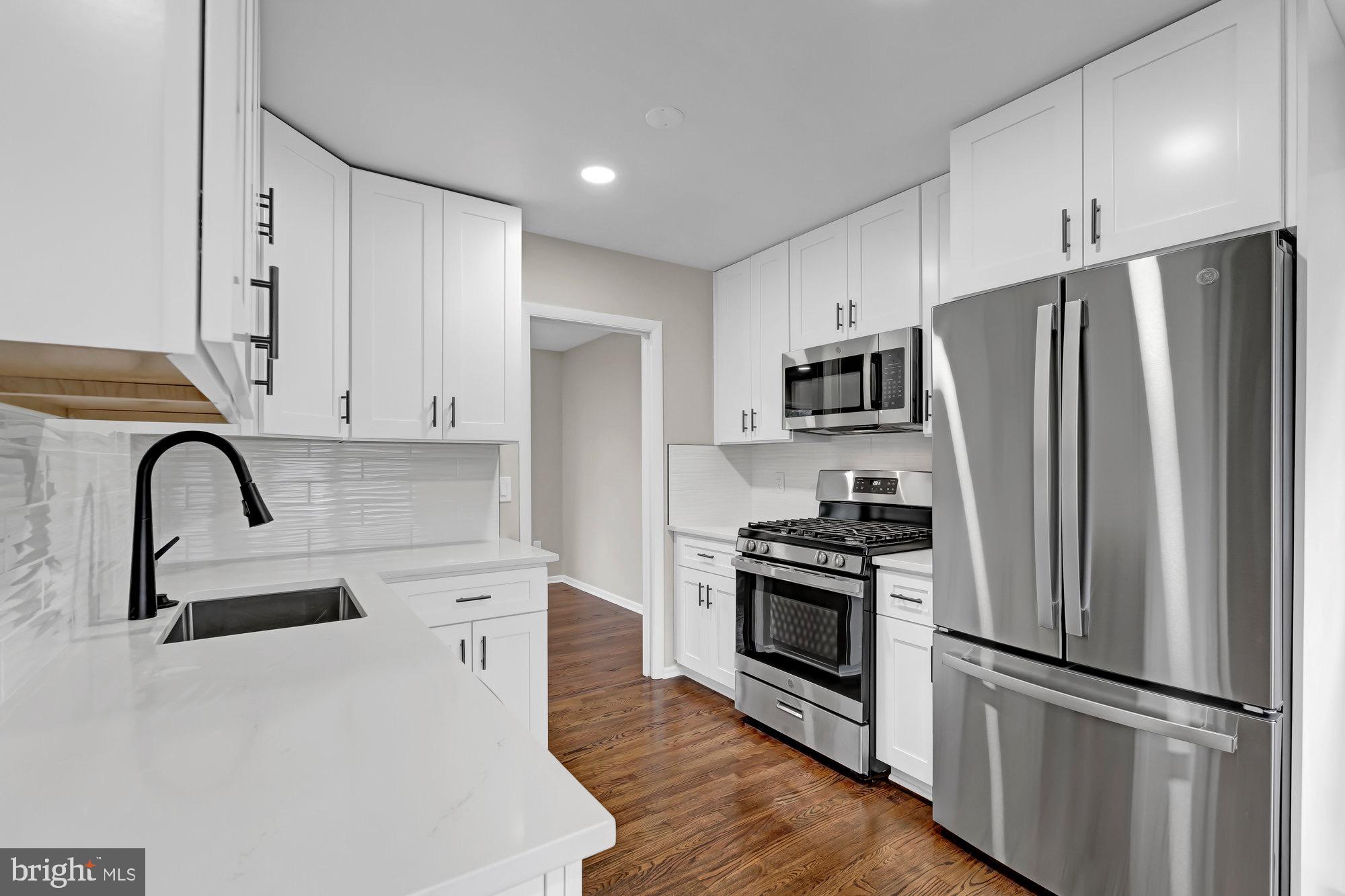 2423 Drexel St